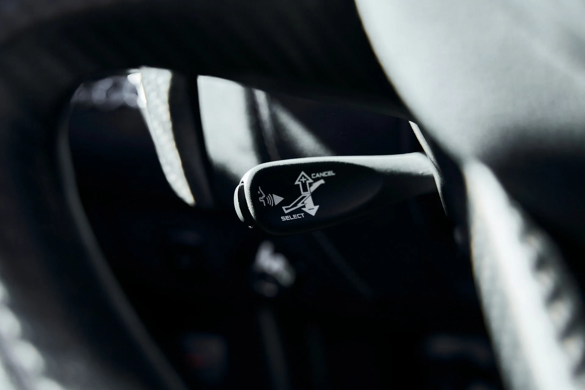 mph048_3698205231_Used_2021_Mc_Laren_765_LT_Base_1772822835_6d16588ebe