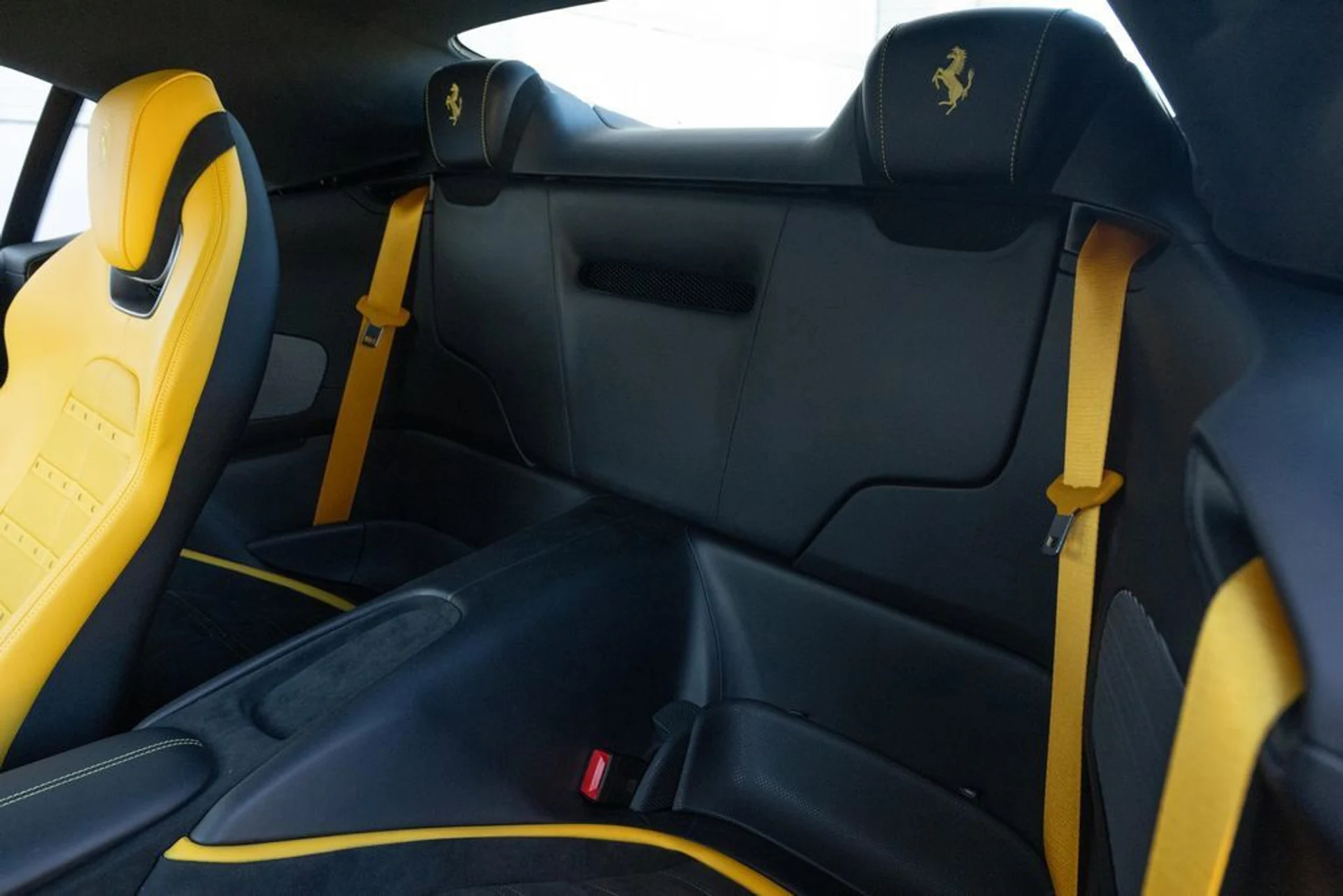 mph048_371136810_ff648f3ebc8842ef82757186e6b77c22_e42f05a3a2