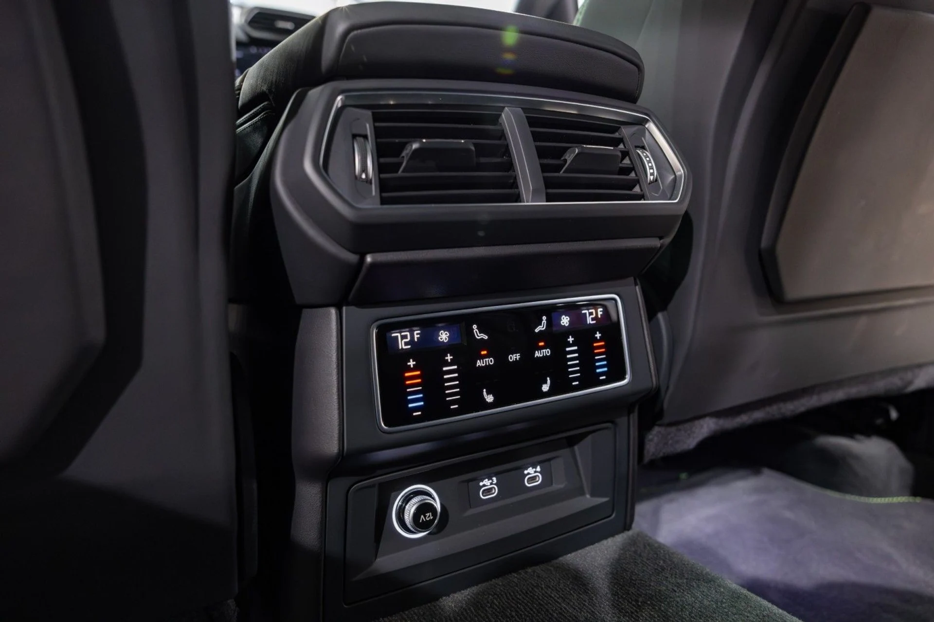 mph048_3717560149_d_Q_1f11af375d