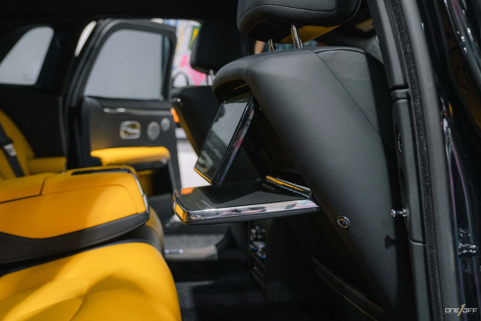 mph048_3725181786_Used_2022_Rolls_Royce_Black_Badge_Ghost_FULL_Urban_Design_Carbon_Kit_477_K_MSRP_Starlight_1759778193_43e2b3bc45