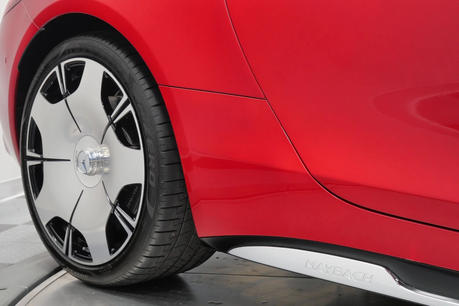 mph048_3726748877_Used_2026_Mercedes_Benz_Maybach_SL_680_Monogram_Series_As_New_Condition_1767976694_bf8b3d9890