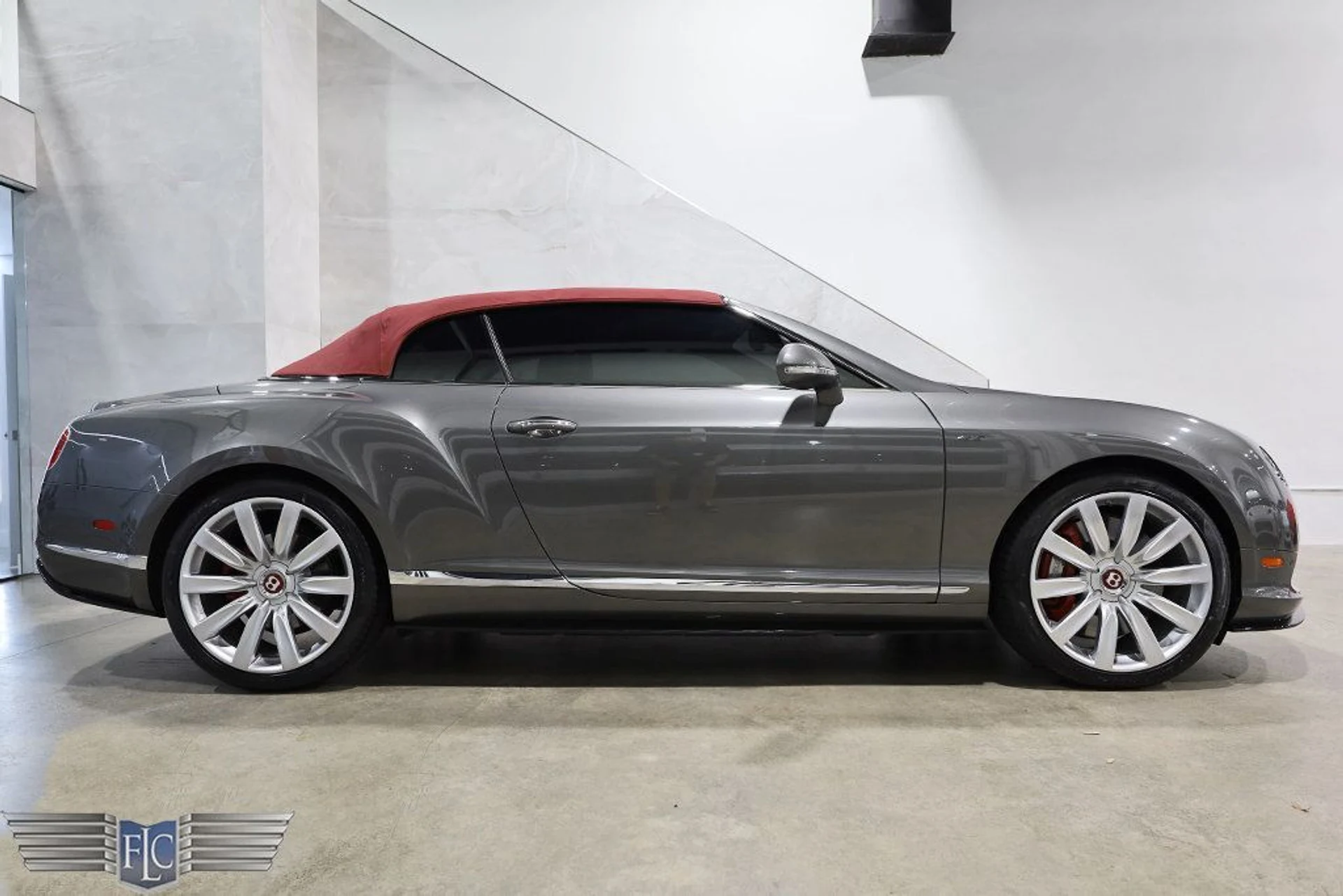 mph048_3728754351_used_2014_bentley_continental_gt_v8_s_2drconvertible_9689_22895037_49_1024_ecdde9a50f