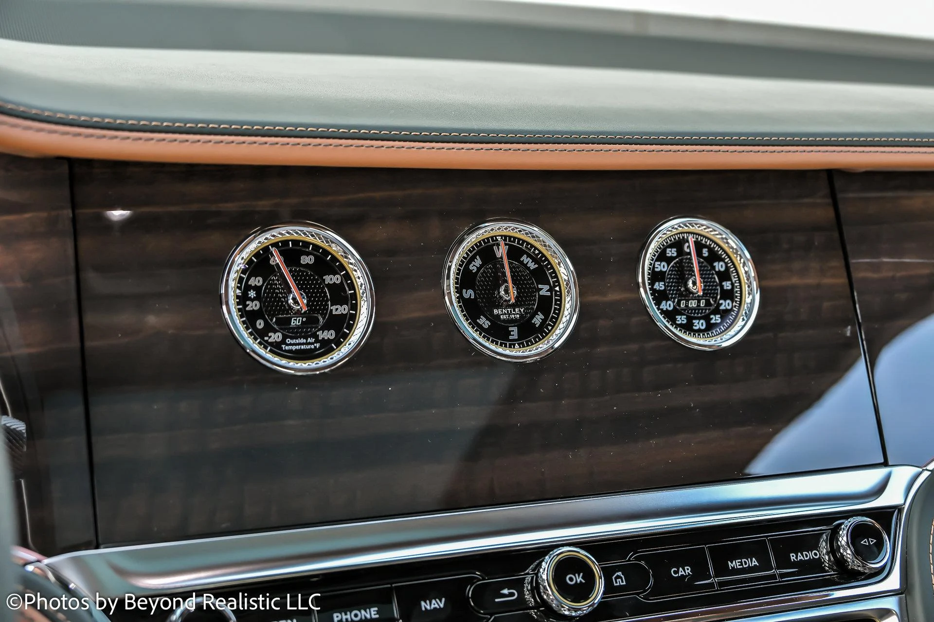 mph048_3737906771_Used_2025_Bentley_Flying_Spur_Speed_First_Edition_Specification_1761724557_7e60ac972f