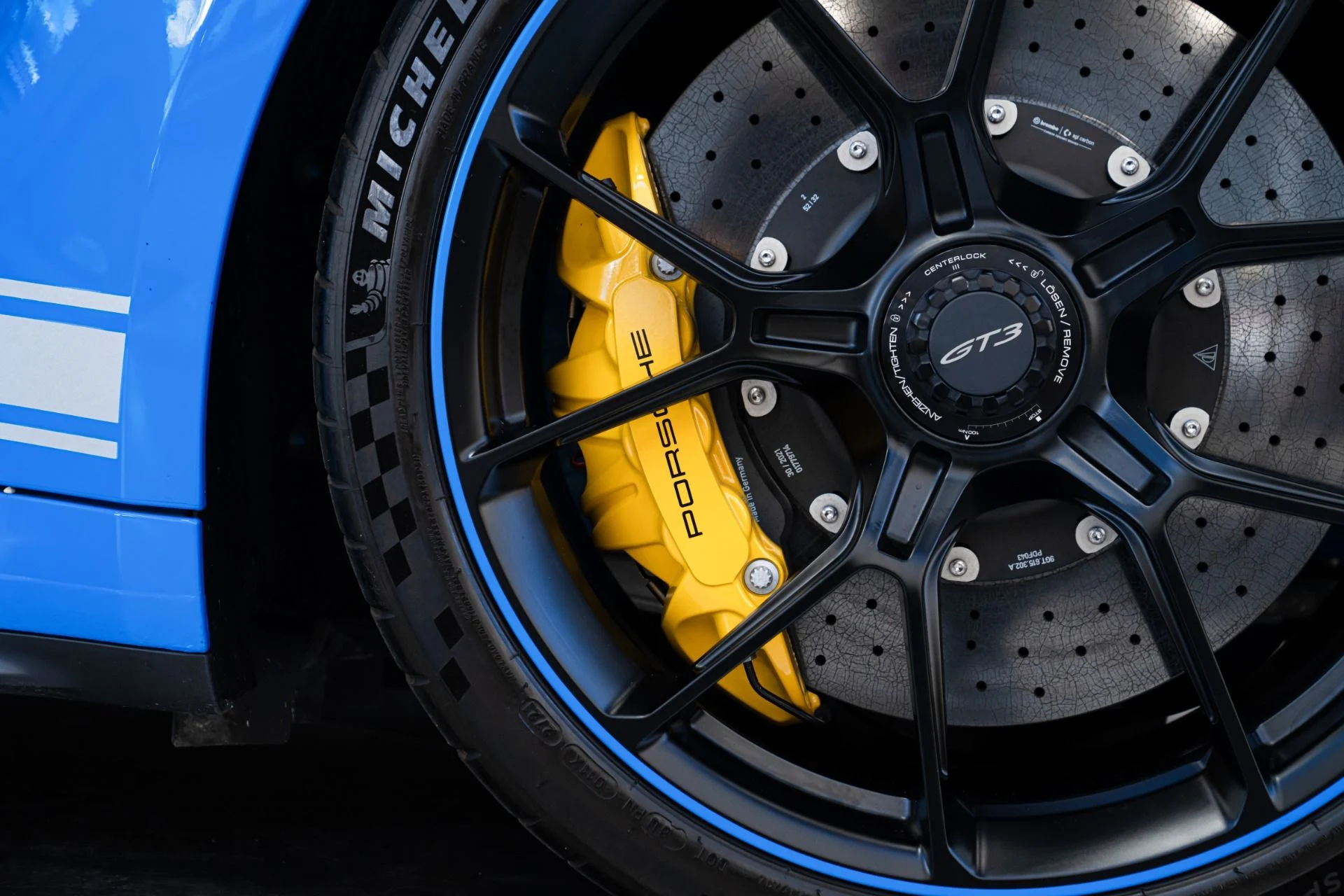 mph048_3743304731_Used_2022_Porsche_911_GT_3_6_Speed_Manual_Low_Miles_Carbon_Roof_Blue_Stitching_1762802258_d64b009cd8