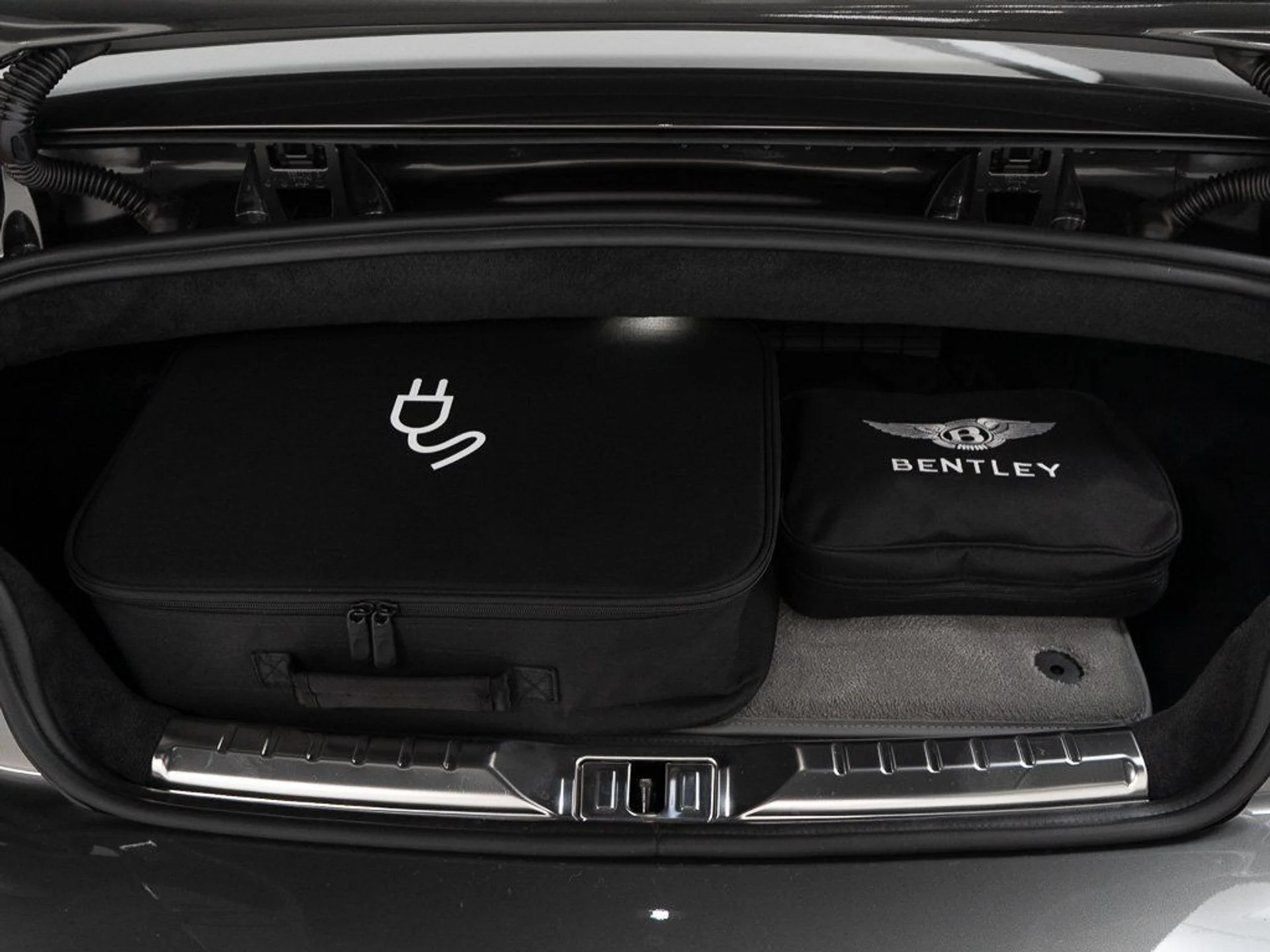 mph048_3764563555_240325e5474b8eaff285a62ffd4ae2fb_41133ad778