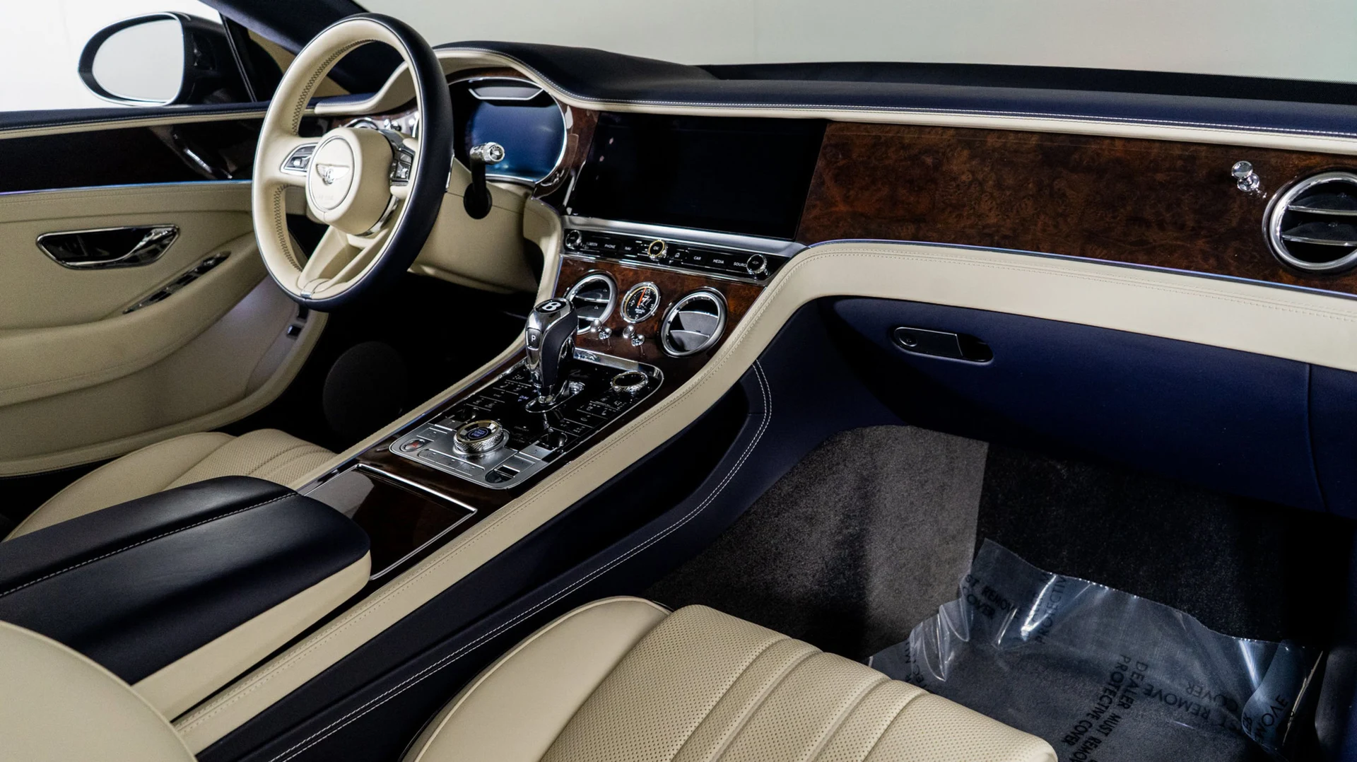 mph048_3765845032_content_homenetiol_com_2001243_2130496_0x0_c15f29d1325c4acf8050710016676416_34725ee0e4