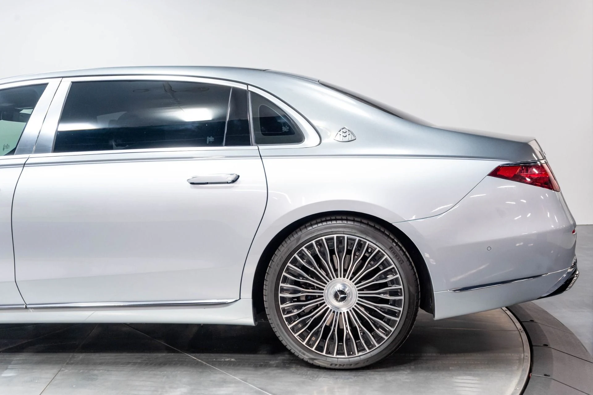 mph048_3768573743_Used_2024_Mercedes_Benz_S_Class_Maybach_S_680_4_MATIC_1777501614_b17bdcaedf