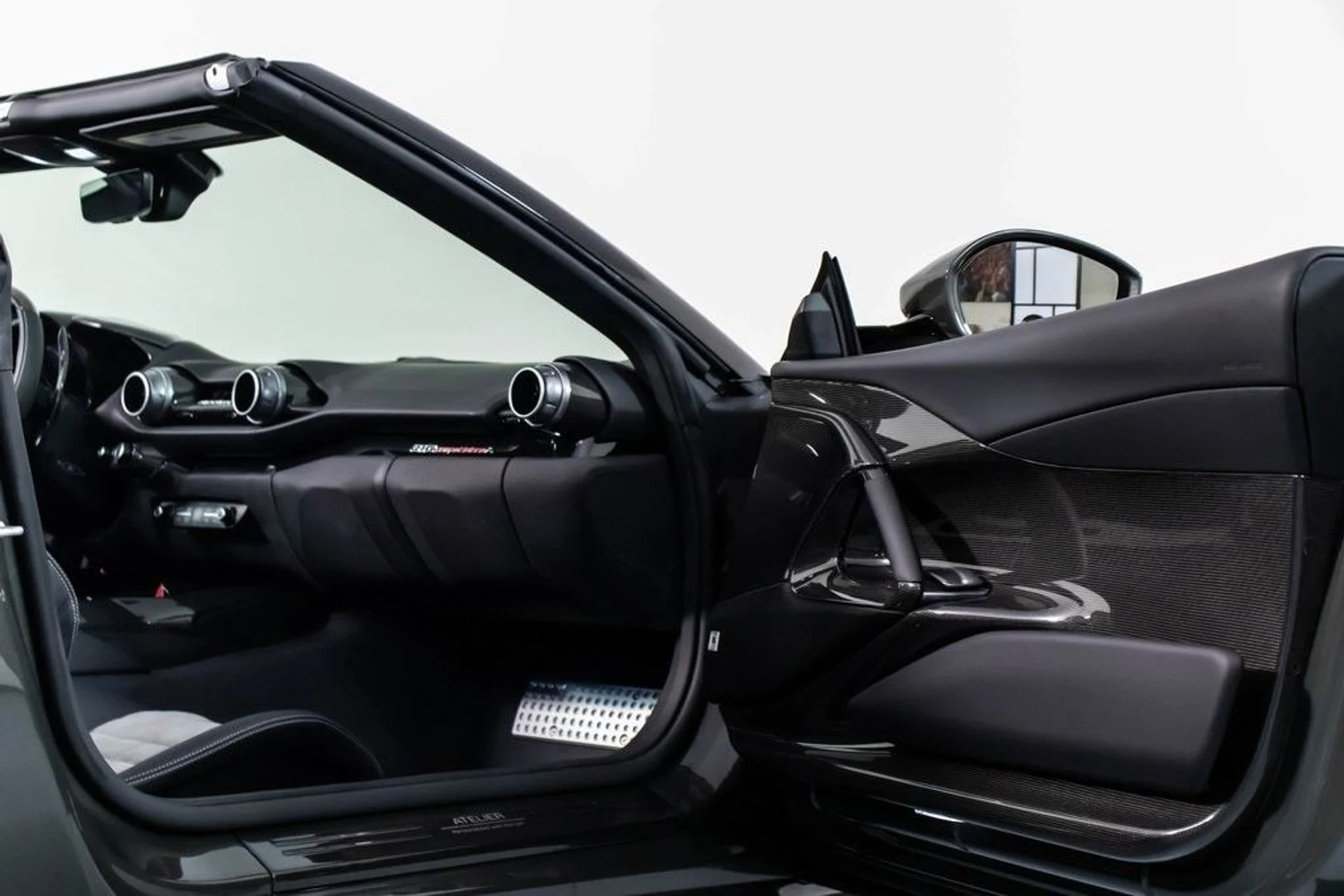 mph048_3780035474_de64167d90c648aeadd743c41eea8d89x_e6d2379509