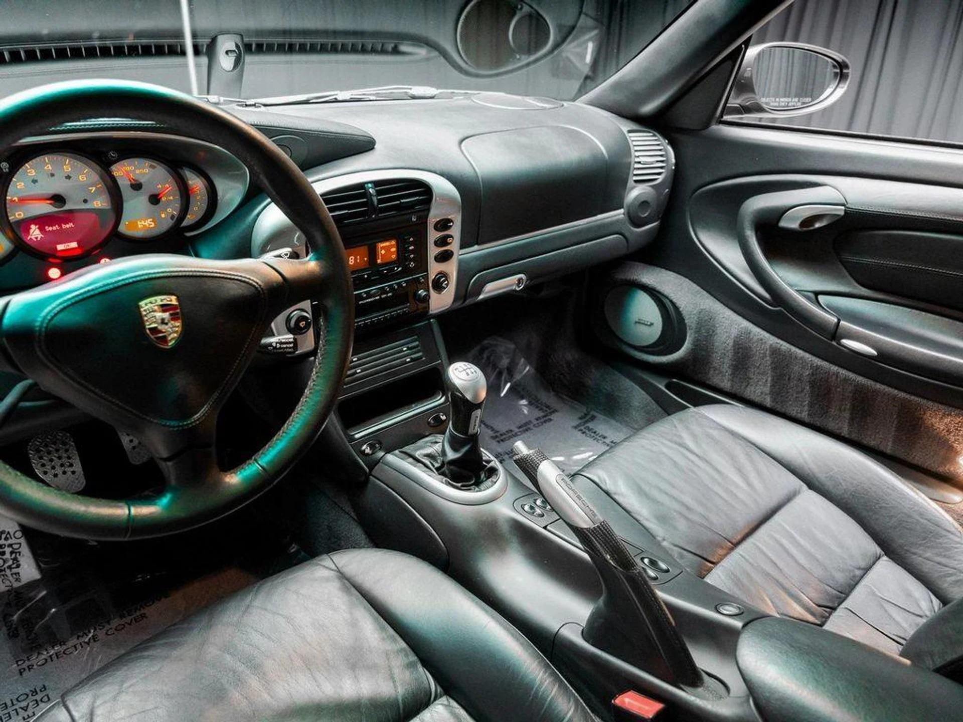 mph048_3782278192_q_X2_Eu_qr2_W8h73w_LK_Uol8w_UA_Gvo_949f7e6b55