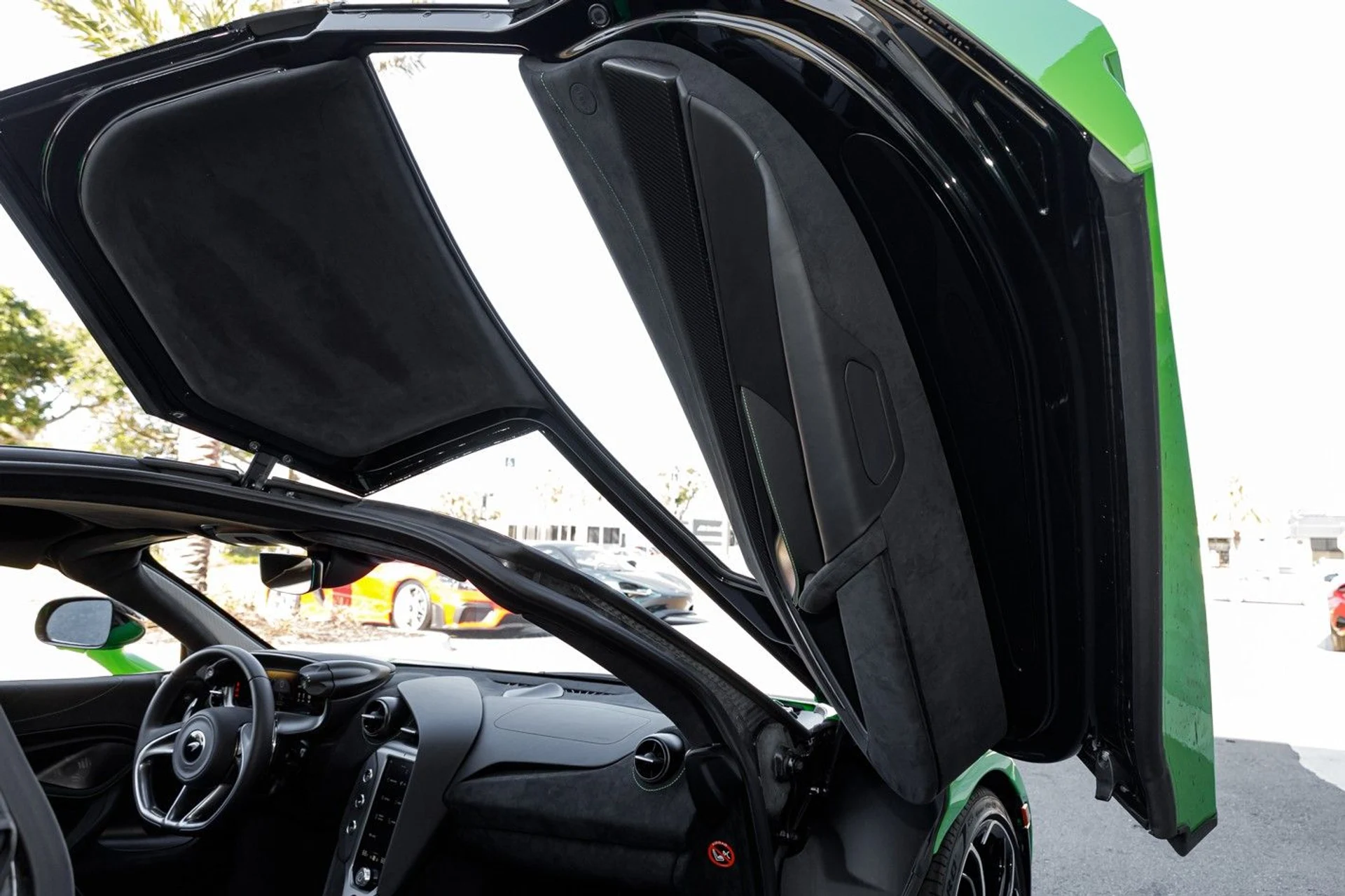 mph048_3786691650_668_p49_l_7e9237c9d4