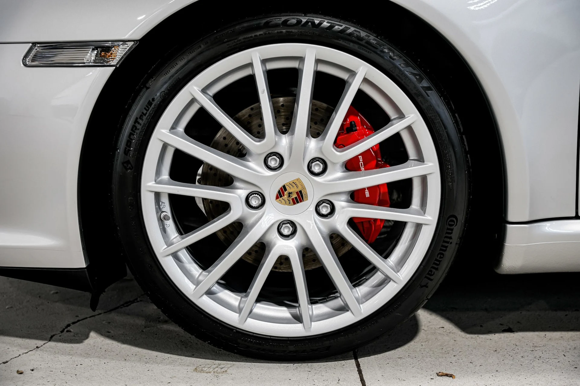 mph048_3787626267_f32377486fc049be152308a09d79425dx_47058c3ece