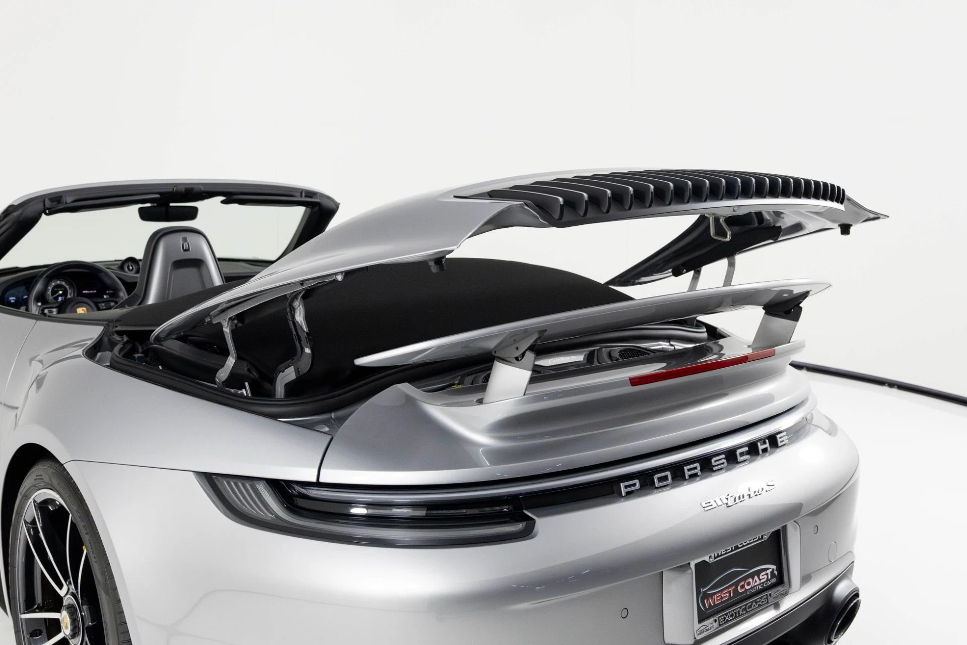 mph048_3805943447_Used_2022_Porsche_911_Turbo_S_1764184626_bbe8e6952e