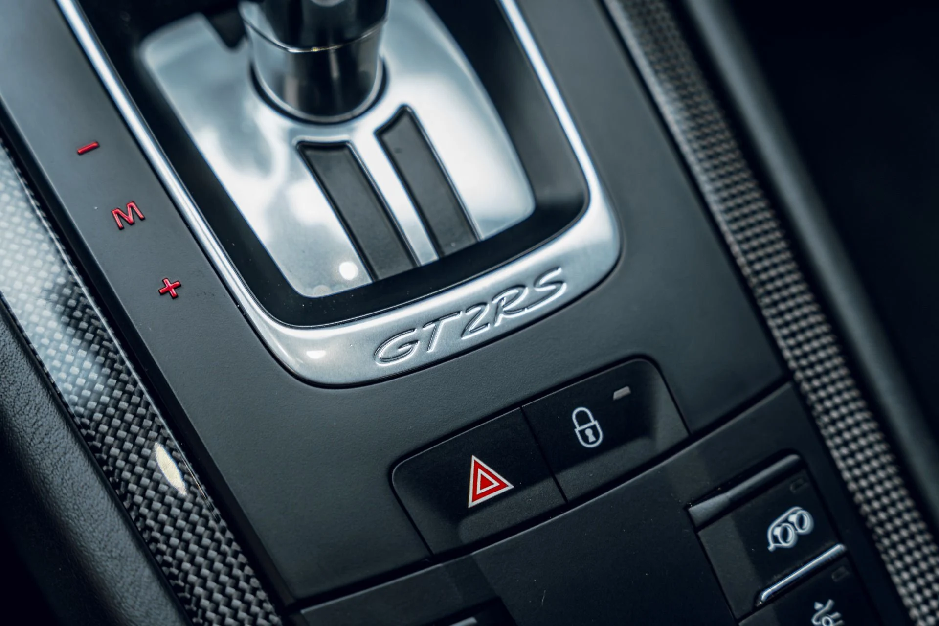 mph048_3807599306_Used_2018_Porsche_911_GT_2_RS_1783012770_bf2cb25520