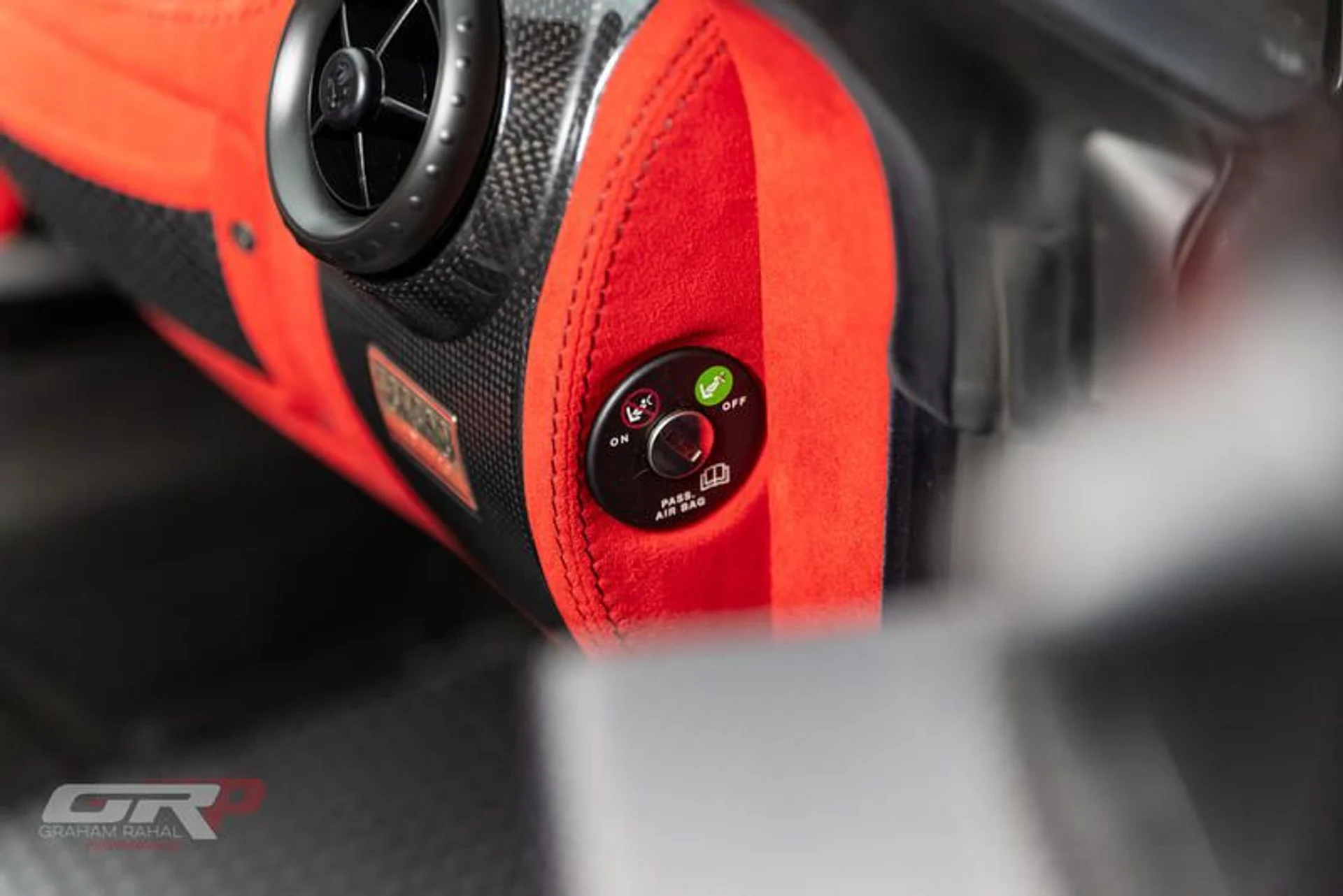 mph048_3815579576_DB_6_FD_25_D_E7_A4_4_A60_921_A_A59_CF_7_C2_BEEF_600c17d742