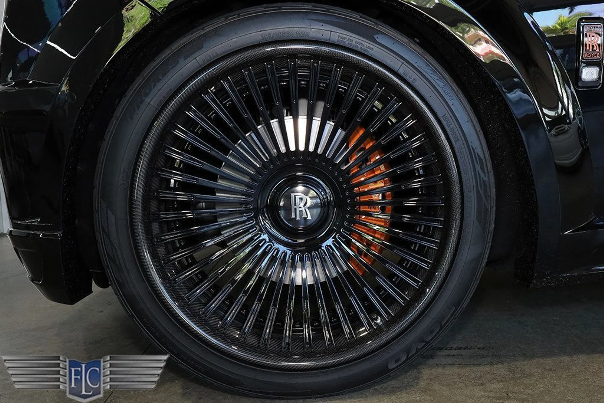 mph048_3844420227_used_2023_rolls_royce_cullinan_blackbadgesportutility_9689_23001935_49_1024_8f65fd99ac