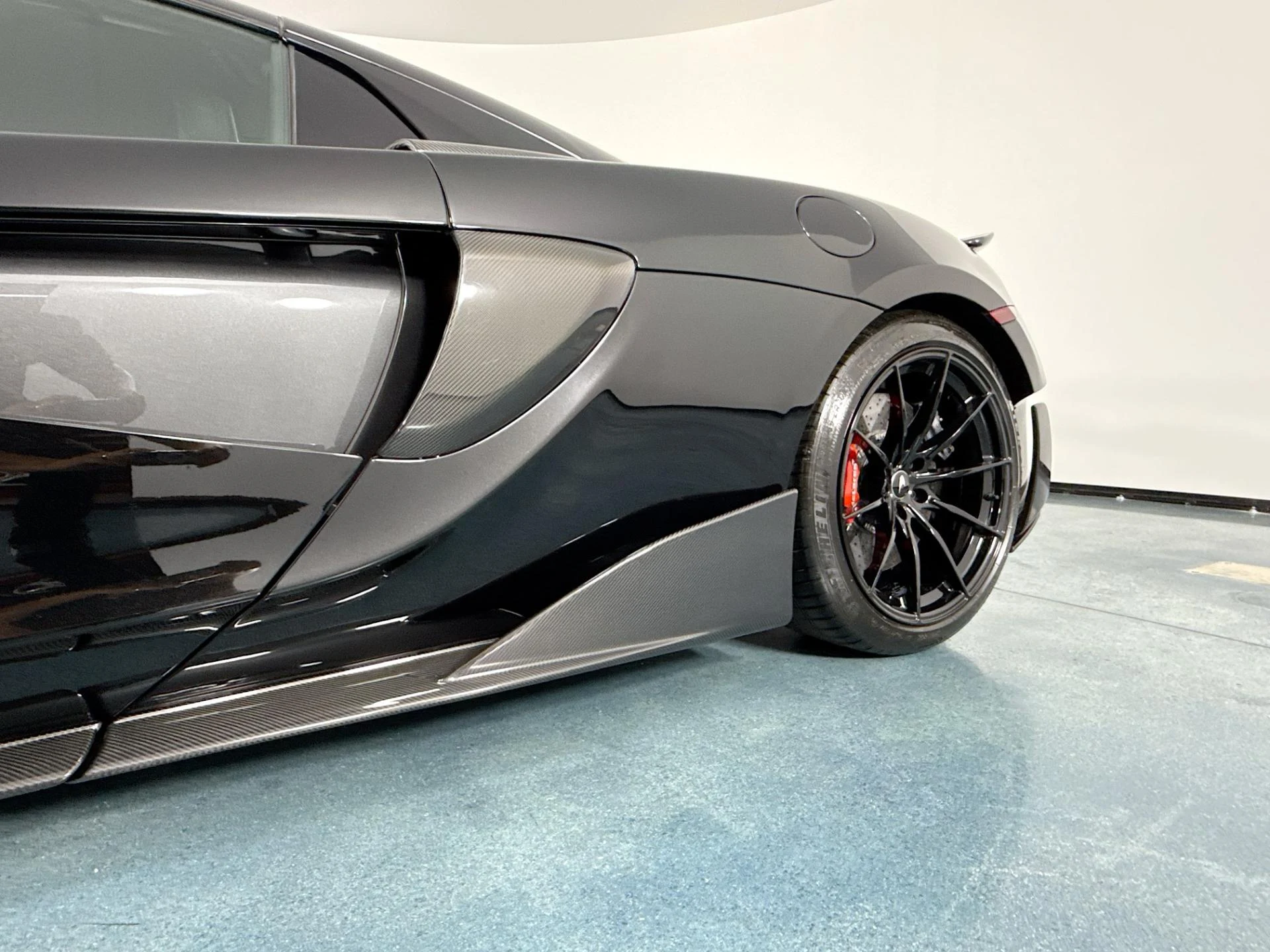 mph048_3850721050_Used_2020_Mc_Laren_600_LT_Spider_1784604393_60897b4285