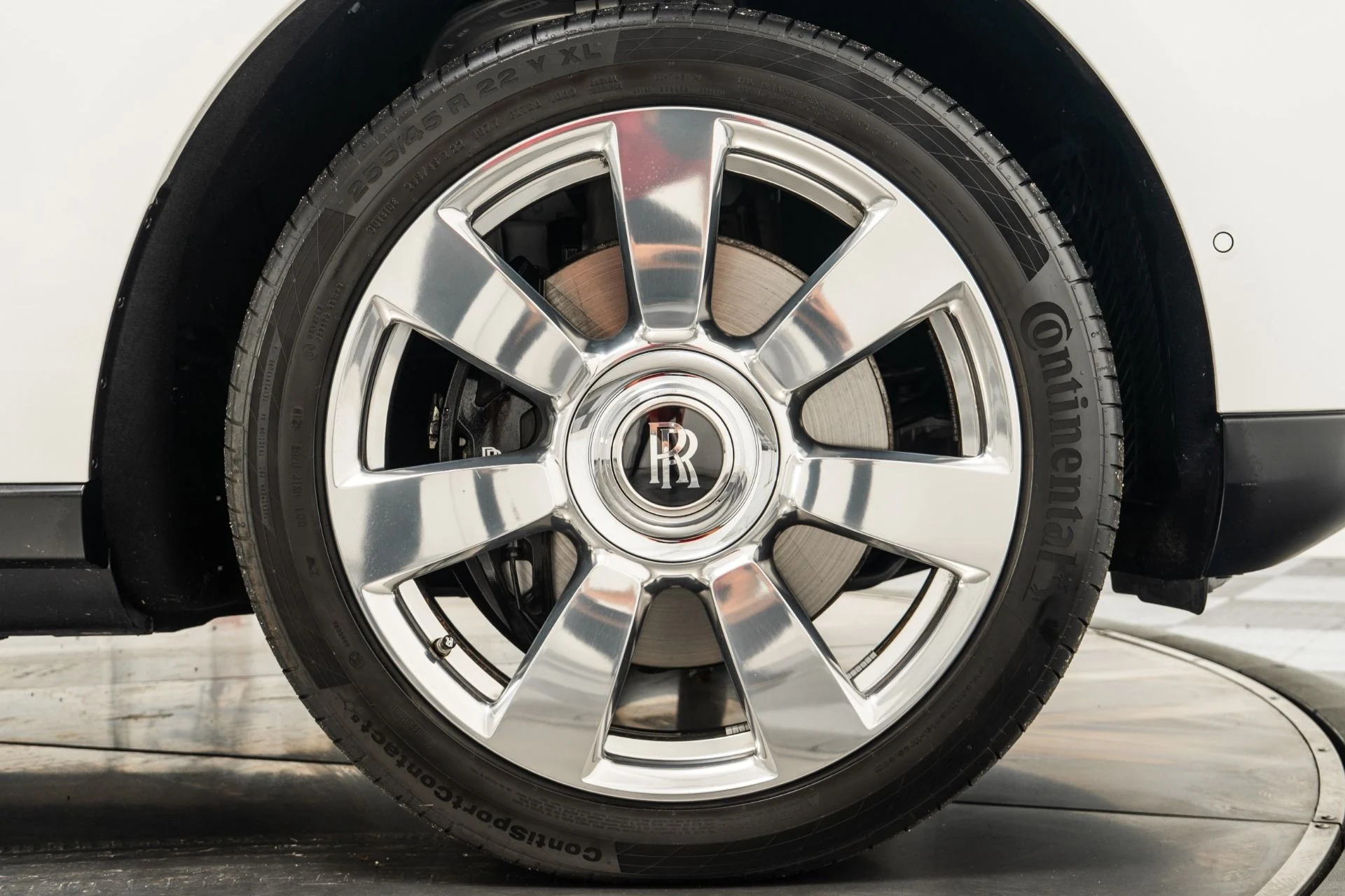 mph048_3850962257_Used_2020_Rolls_Royce_Cullinan_1759852706_76a37c032a
