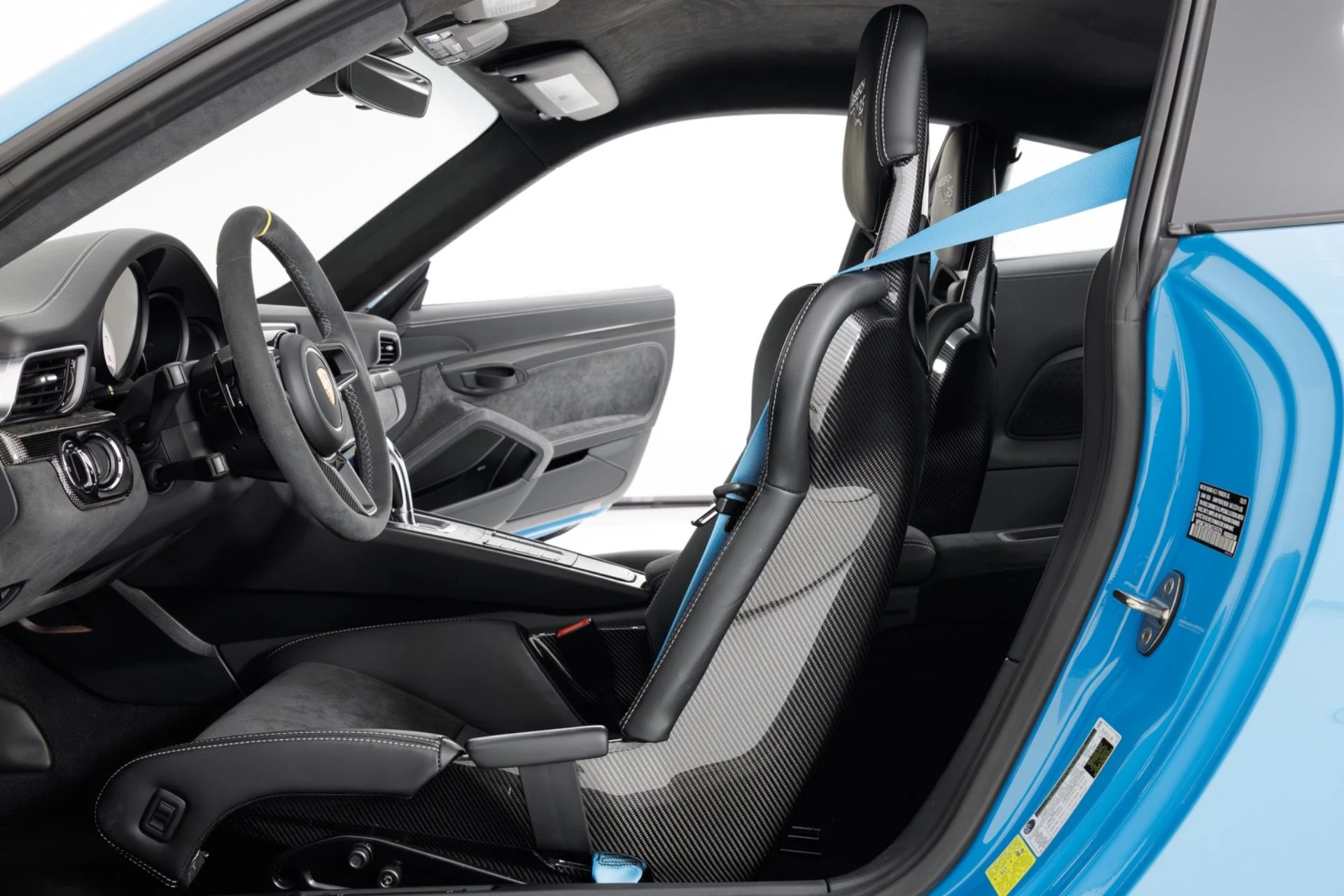 mph048_3851843482_Used_2019_Porsche_911_GT_2_RS_1792013915_8a8614ea36