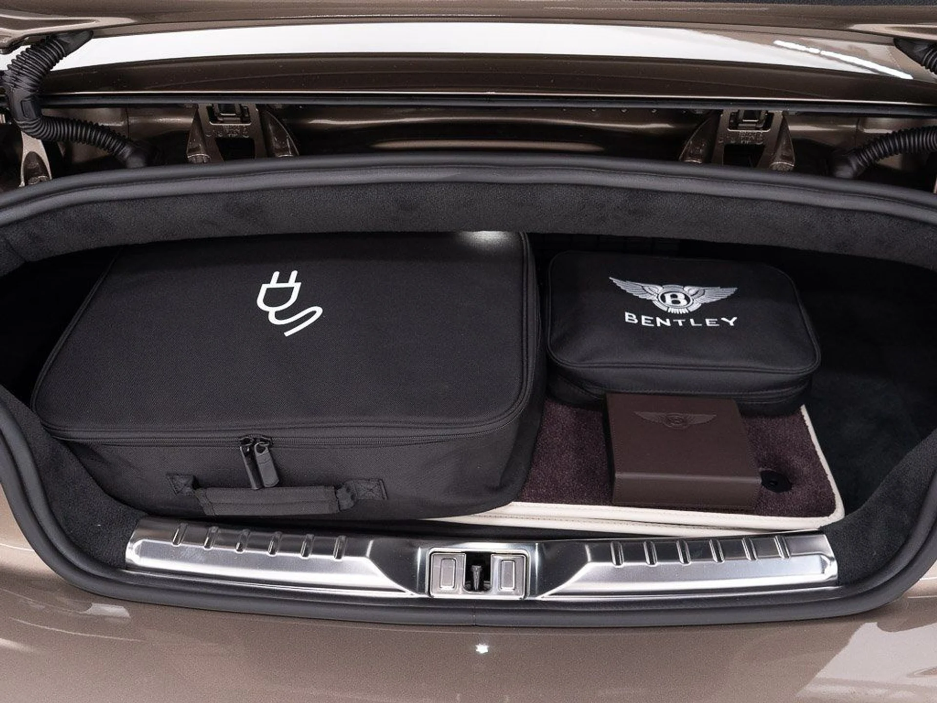 mph048_3875533669_8778c93da53157a0bdc008bf726bc982_2ff8bea0b5