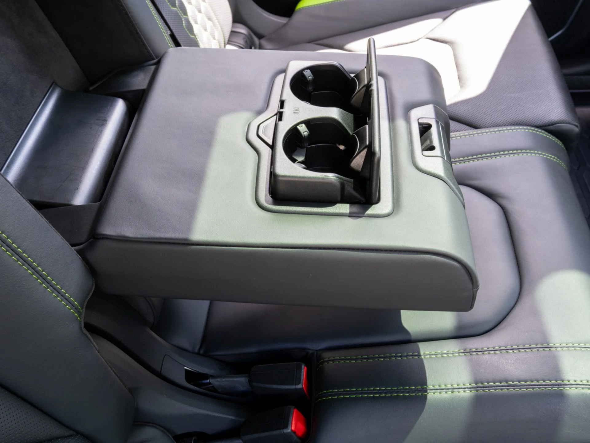 mph048_3894499922_Used_2024_Lamborghini_Urus_S_1775489537_b6244449c7