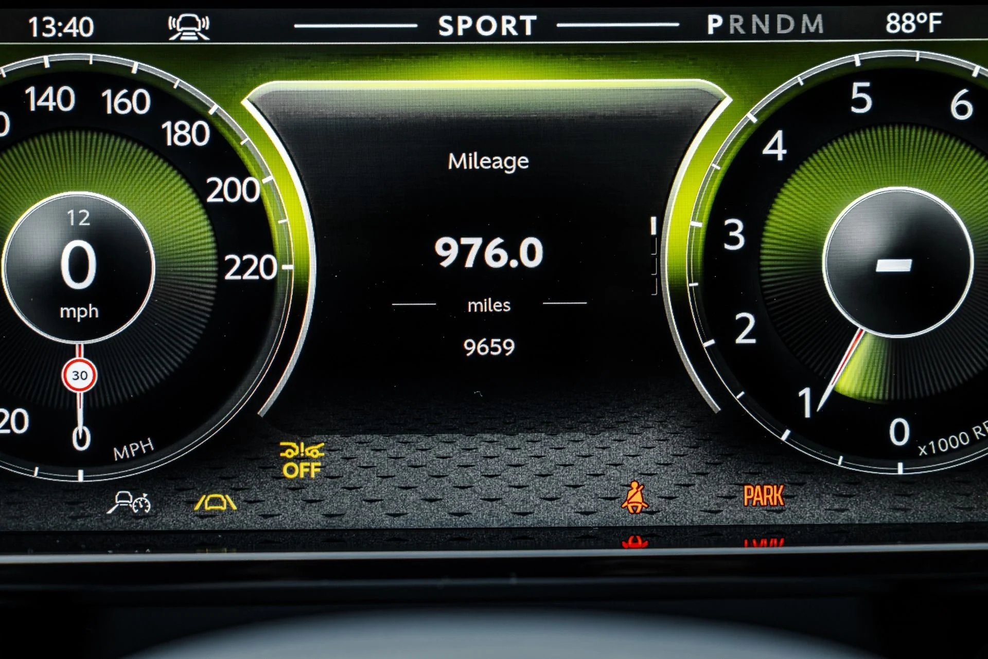 mph048_3899723957_Used_2025_Aston_Martin_Vantage_1790202751_7241d22b3a