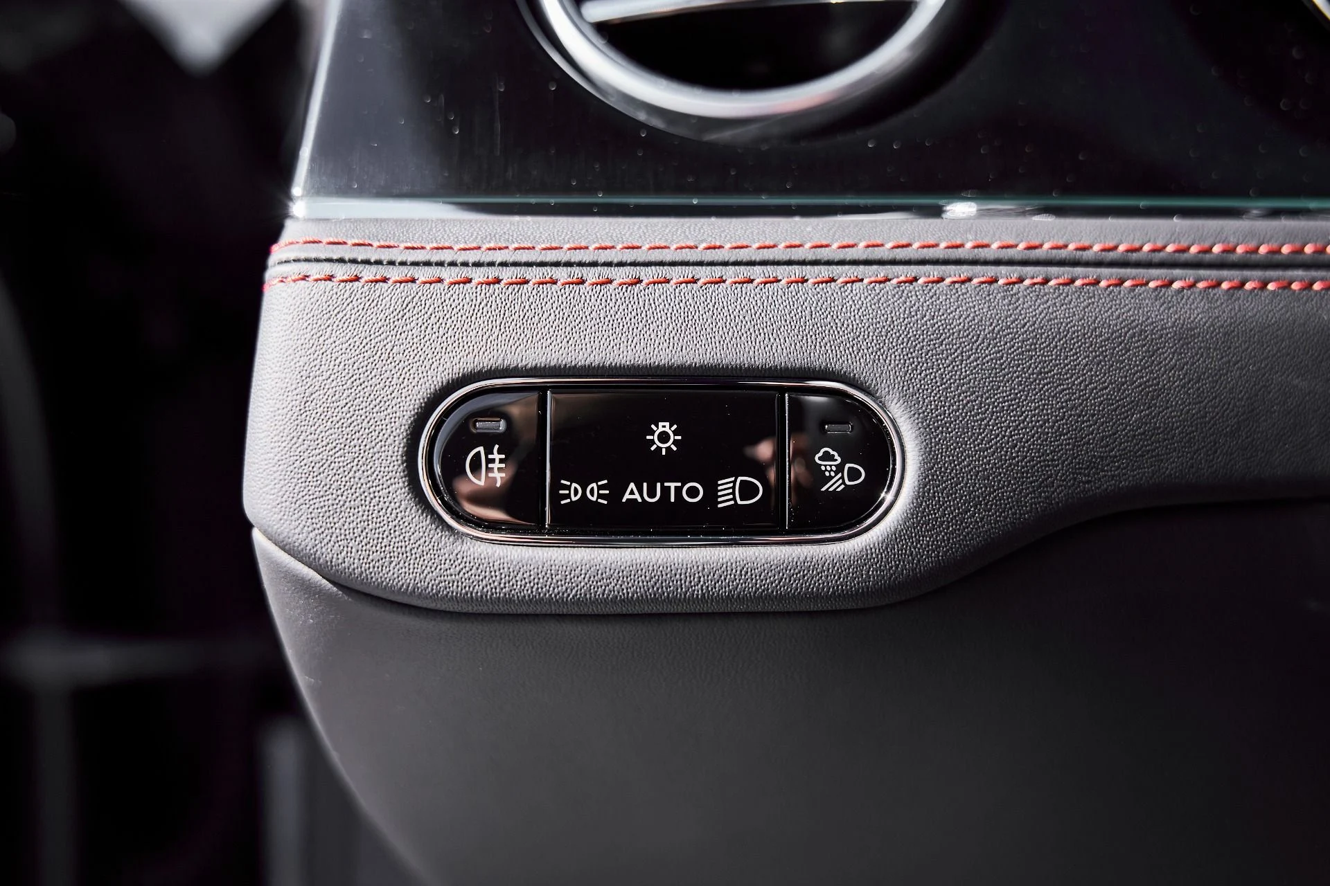 mph048_3936581872_Used_2023_Bentley_Flying_Spur_S_1770950685_d00f27f693