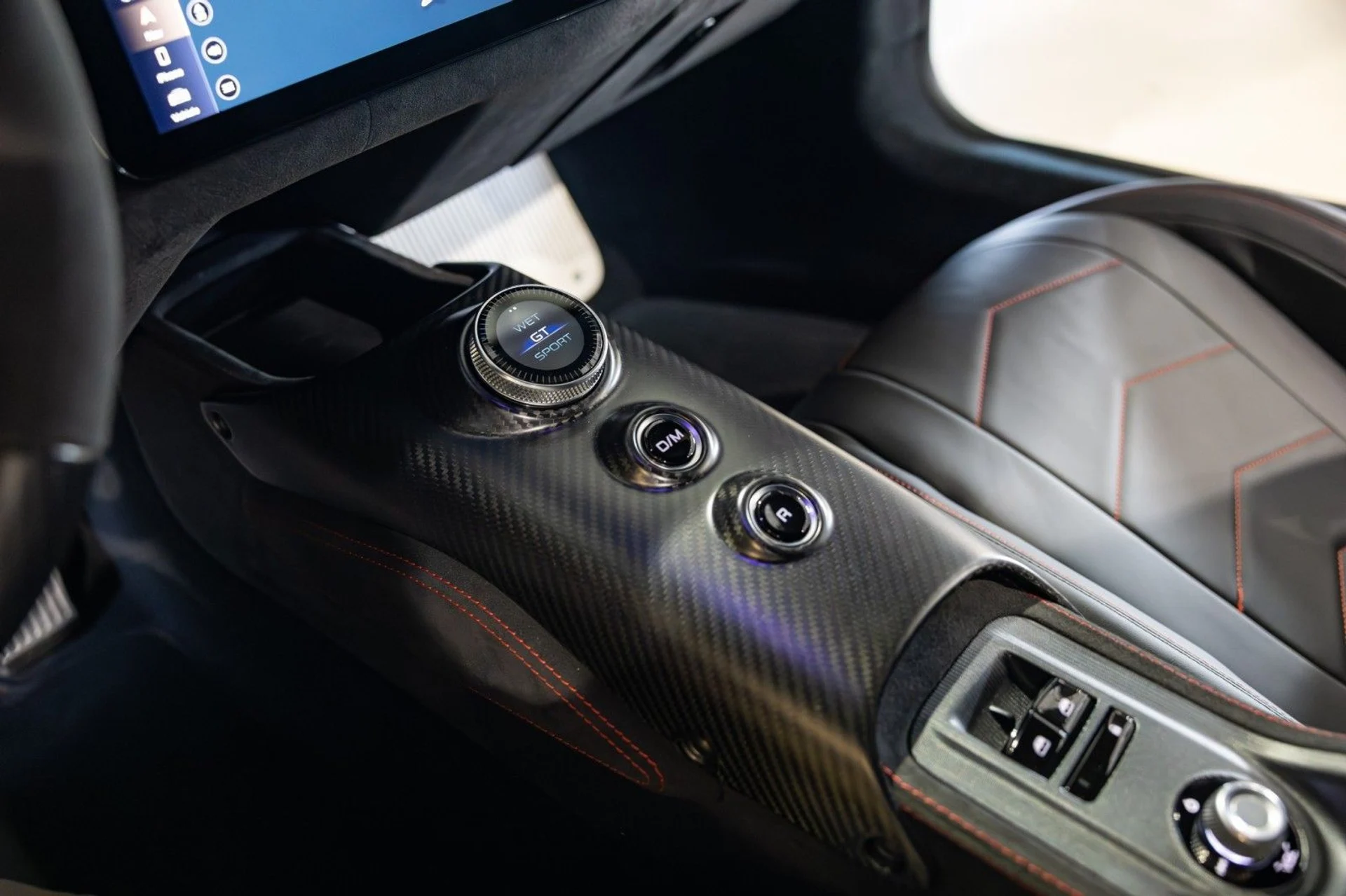 mph048_4000527272_y_A_f74be6b44f