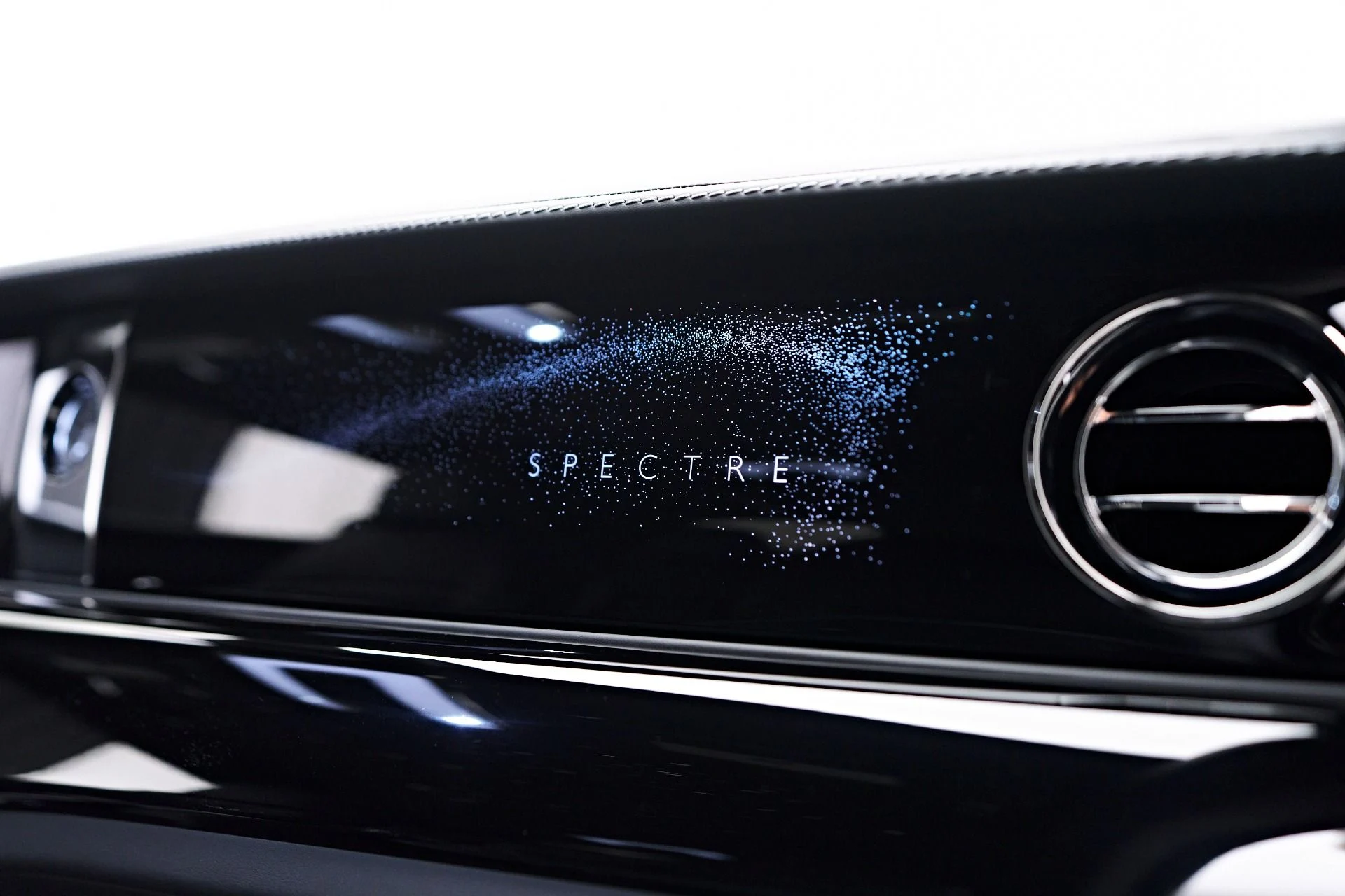 mph048_4009534522_Used_2025_Rolls_Royce_Spectre_1755107741_d36c43e33a