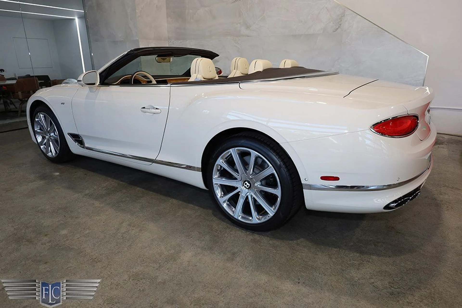 mph048_401564275_used_2022_bentley_continental_gtcv8convertible_9689_23023913_49_1024_30b8a7bf95