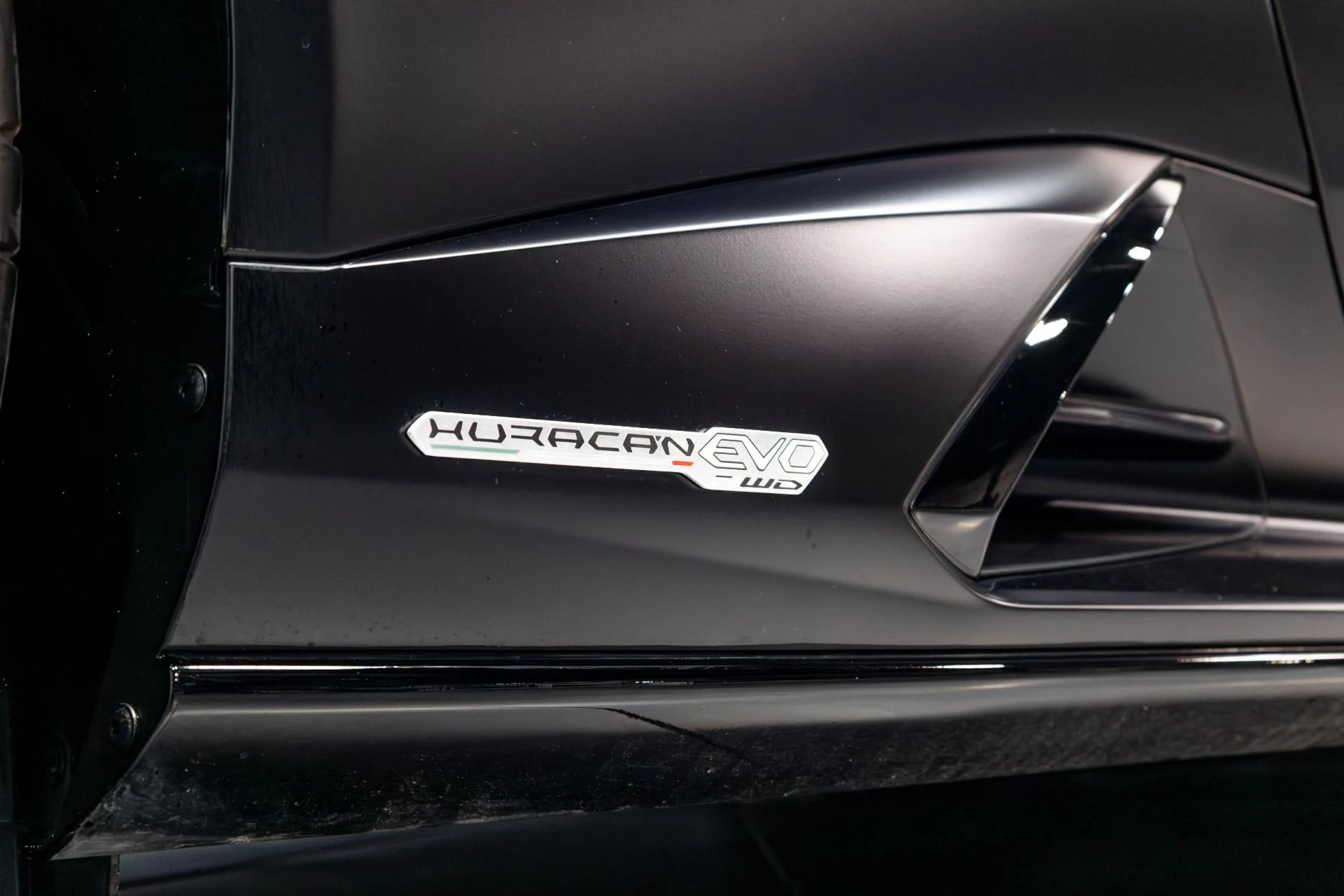 mph048_4030660343_Used_2021_Lamborghini_Huracan_EVO_EVO_Spyder_1780949159_c8634a8b5d