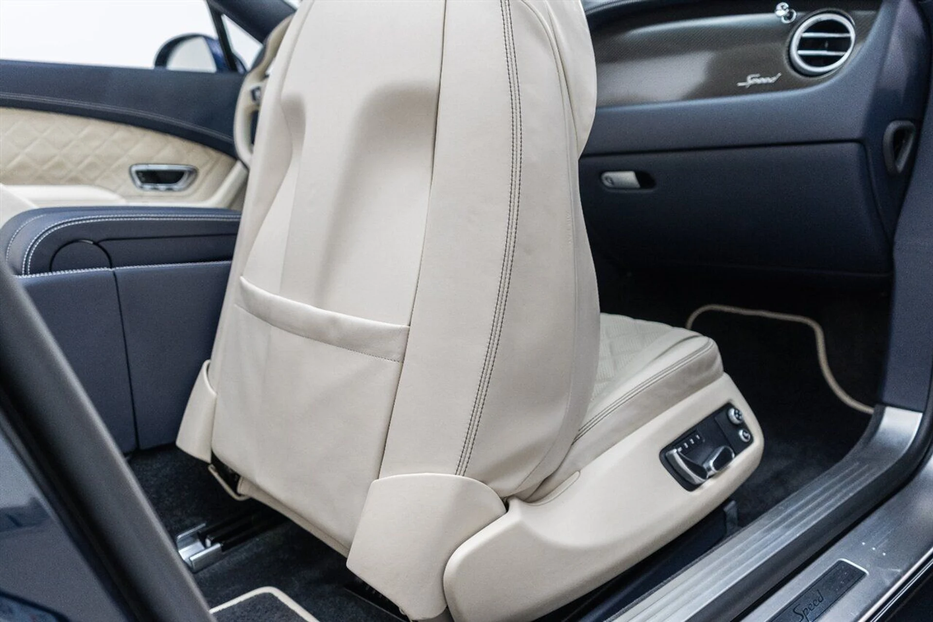 mph048_4049002539_065c14d1a0_1280_456edfdafe