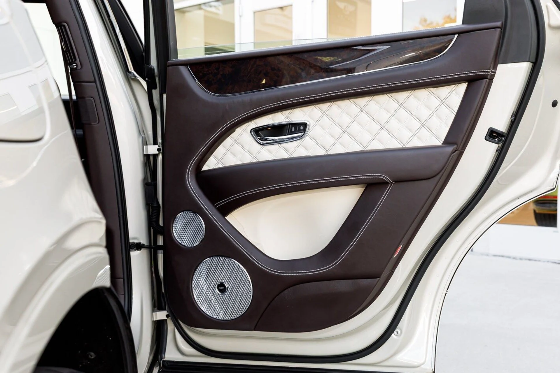 mph048_4062642611_79cae60f8b2d4fb2a53da7d1ab4ec64bx_75b771b817