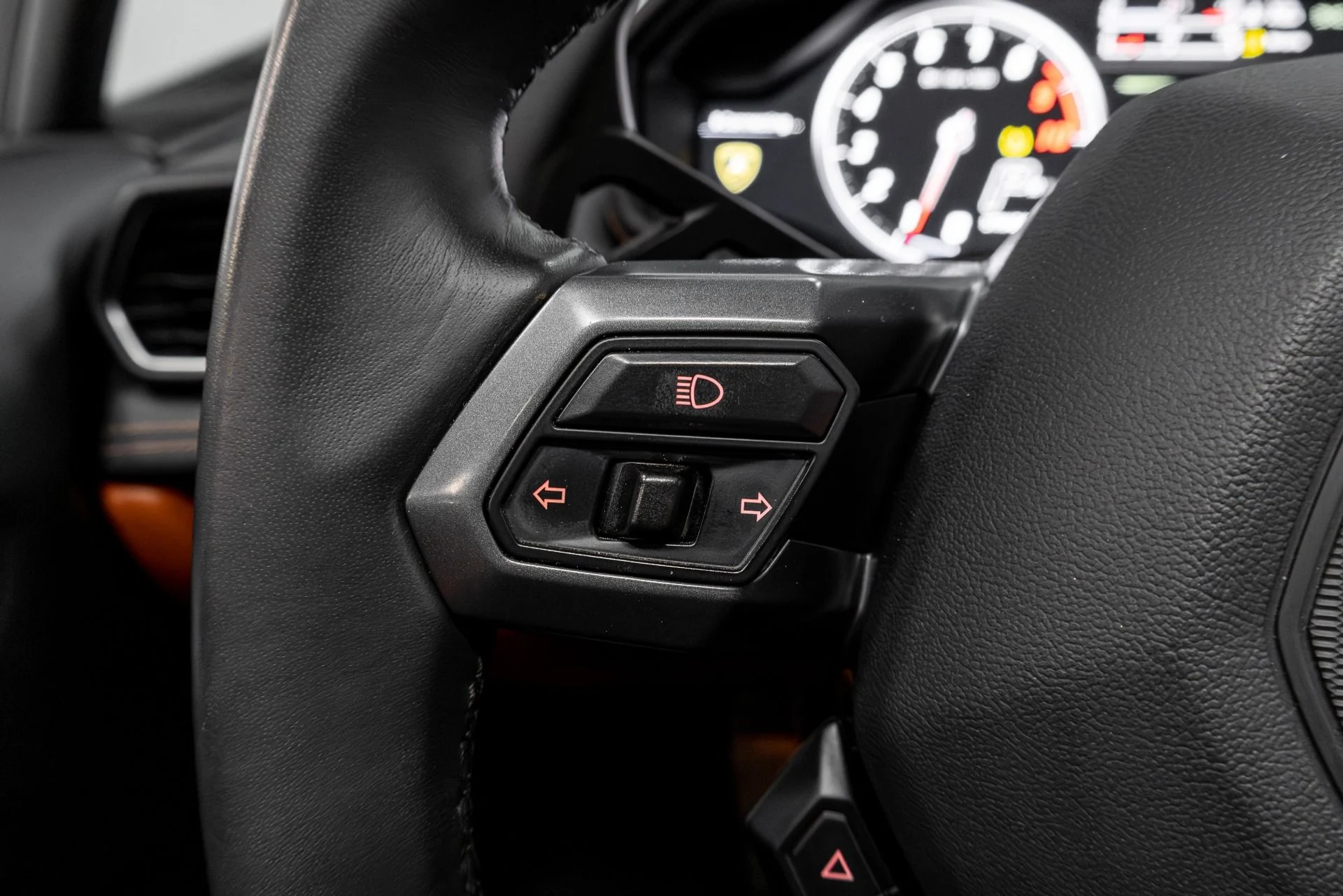 mph048_4063004672_Used_2019_Lamborghini_Huracan_LP_580_2_S_1778195053_78ed3bff48