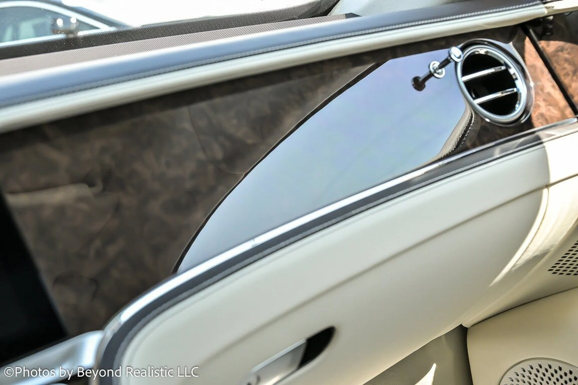 mph048_4084926770_5542bcf403825cba0283a902130397eex_78a655911f