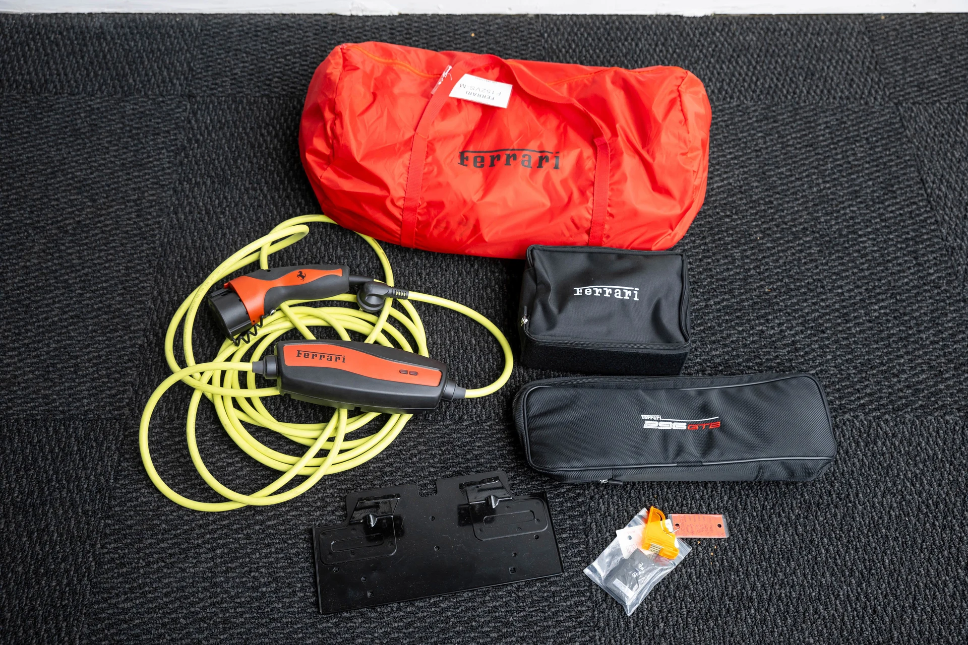 mph048_4087697361_2dbf6886e8714147a806884d786cacae_ea2b92be1a