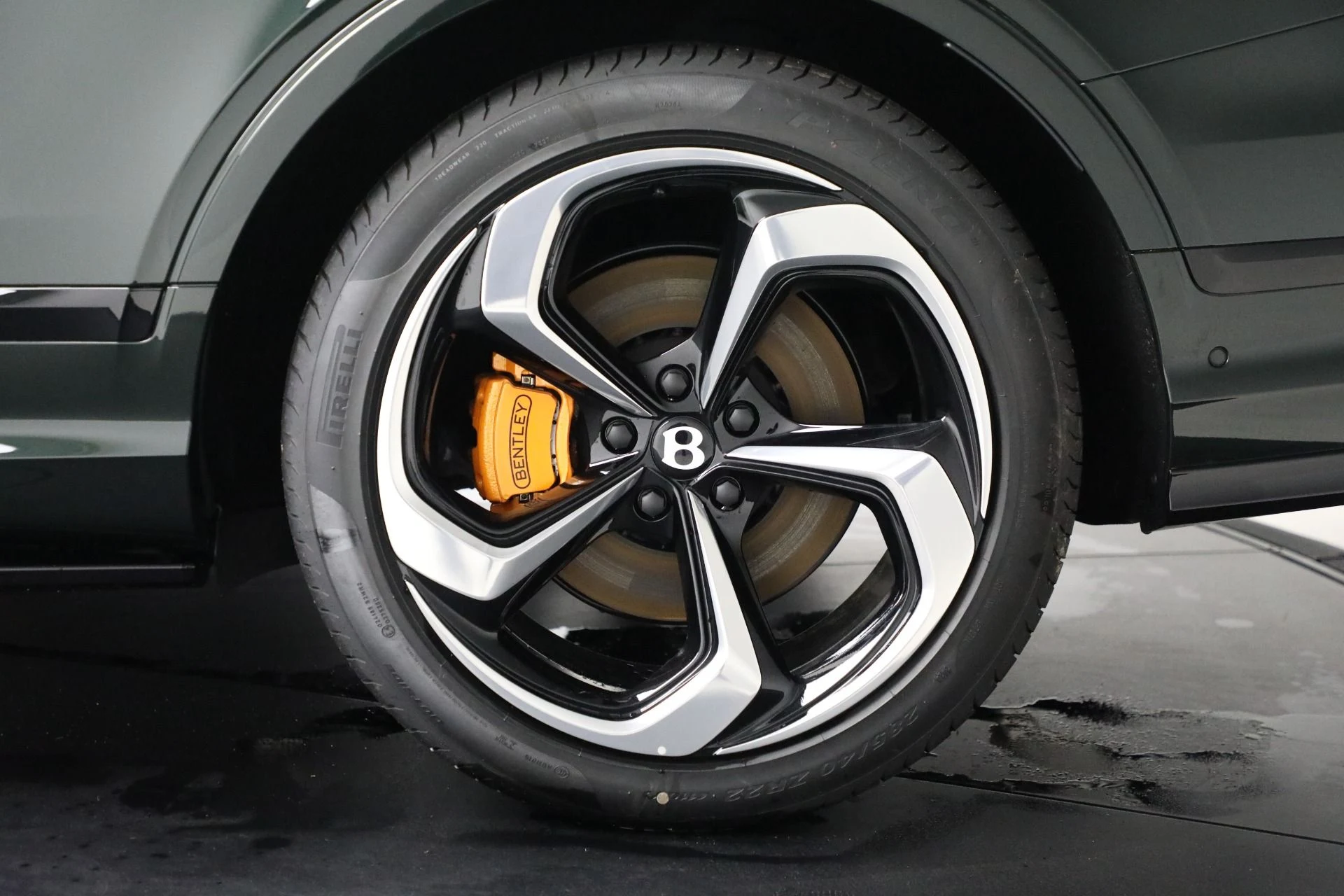 mph048_4143382839_New_2025_Bentley_Bentayga_S_Black_Edition_bbc19ed025