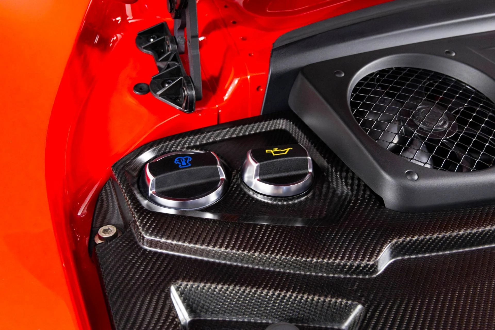 mph048_4151279374_Used_2019_Porsche_911_GT_3_RS_1762190433_76288e458c