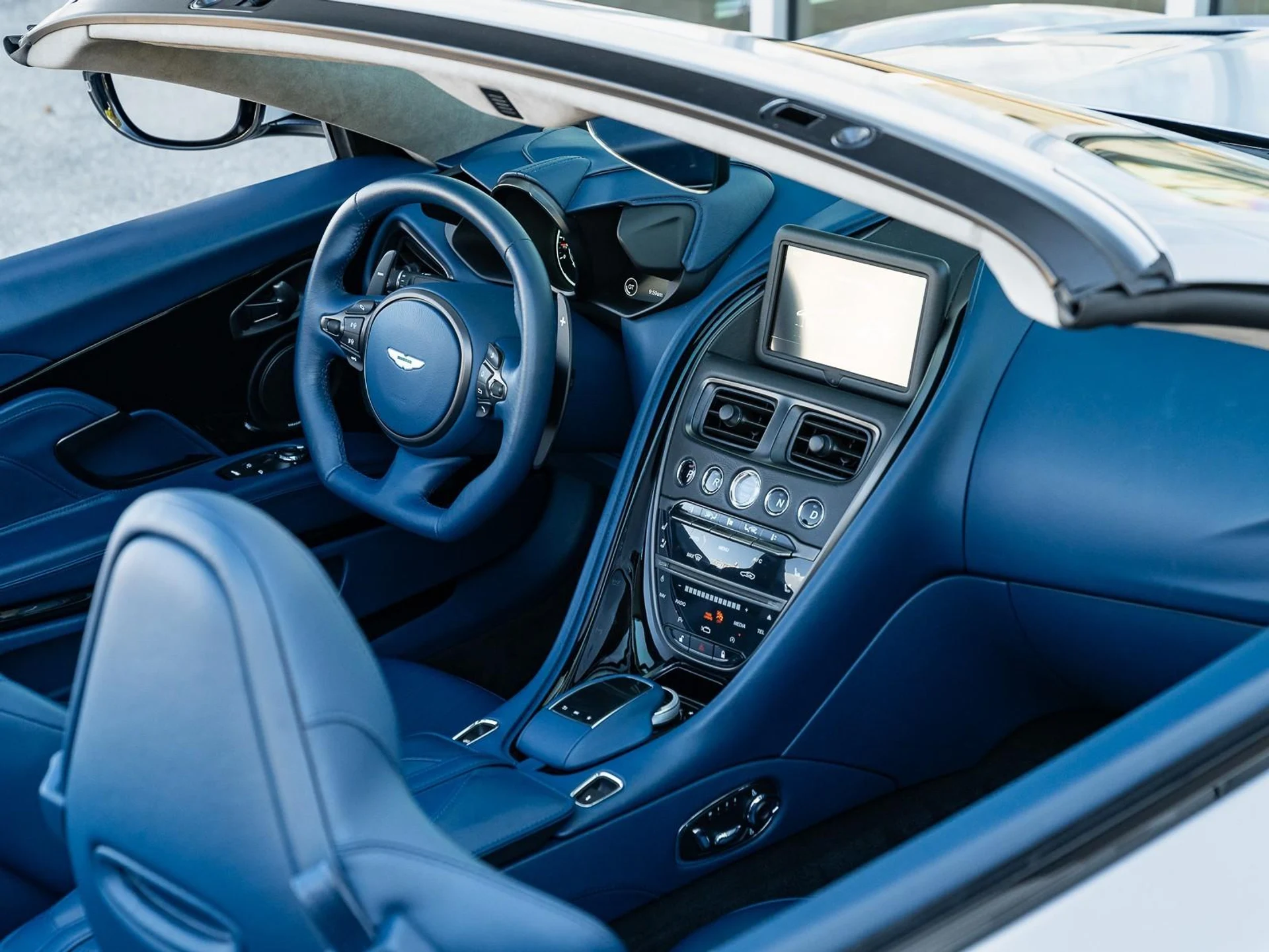 mph048_4151472268_Used_2020_Aston_Martin_DBS_Superleggera_1764795983_eacaf1d5fe