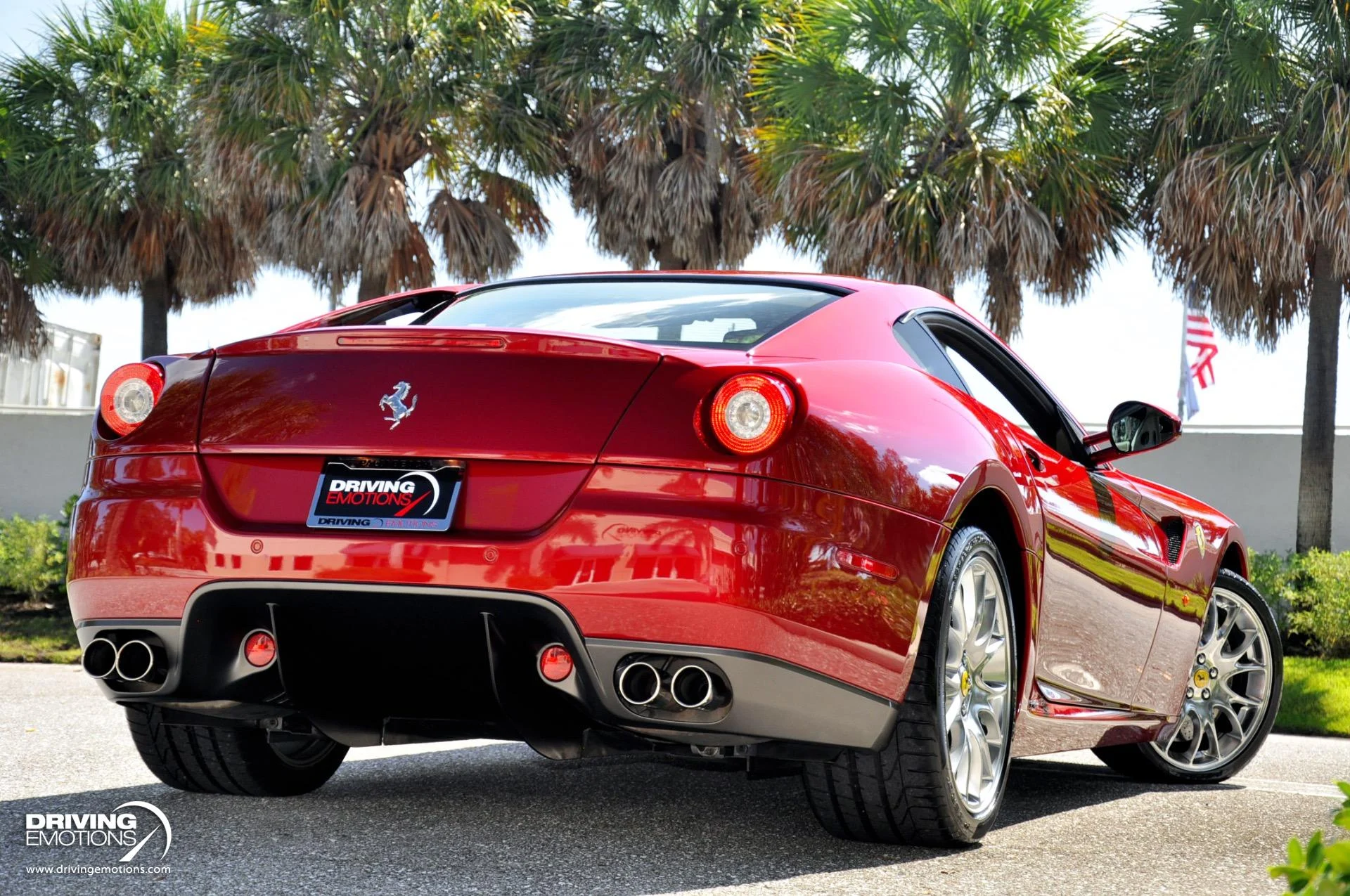 mph048_4155966817_867_p49_l_d720e935fa