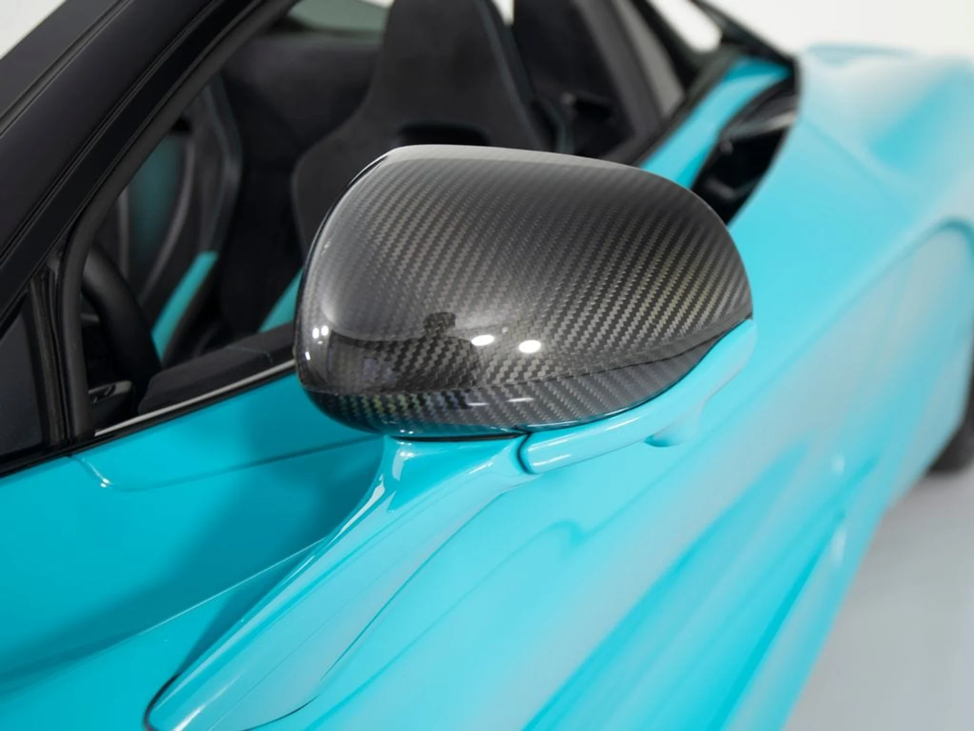 mph048_416121859_68bd80af26bfea15ea344626edcd39aax_a141f55b71