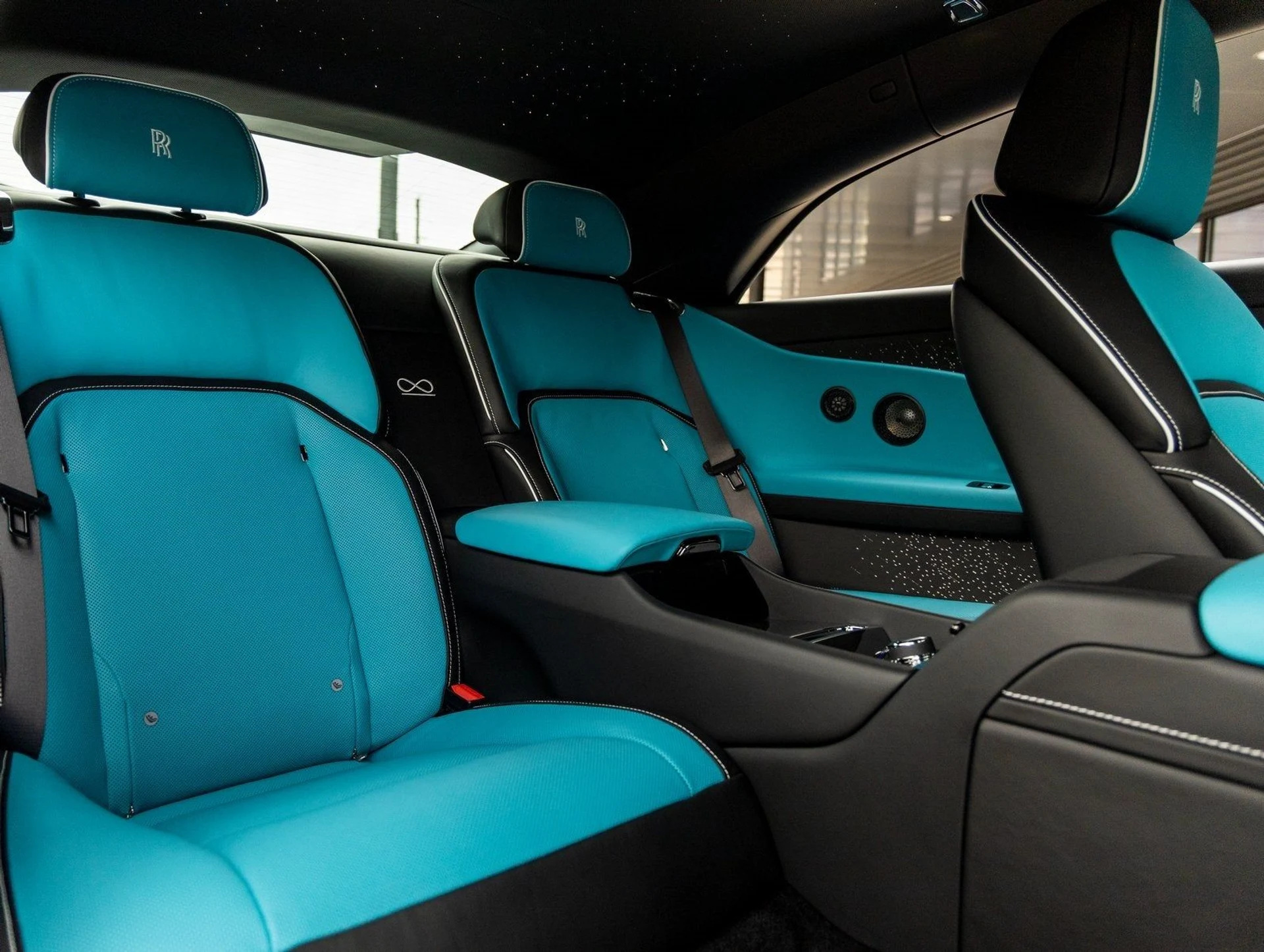 mph048_4162159454_49_e0636b4302