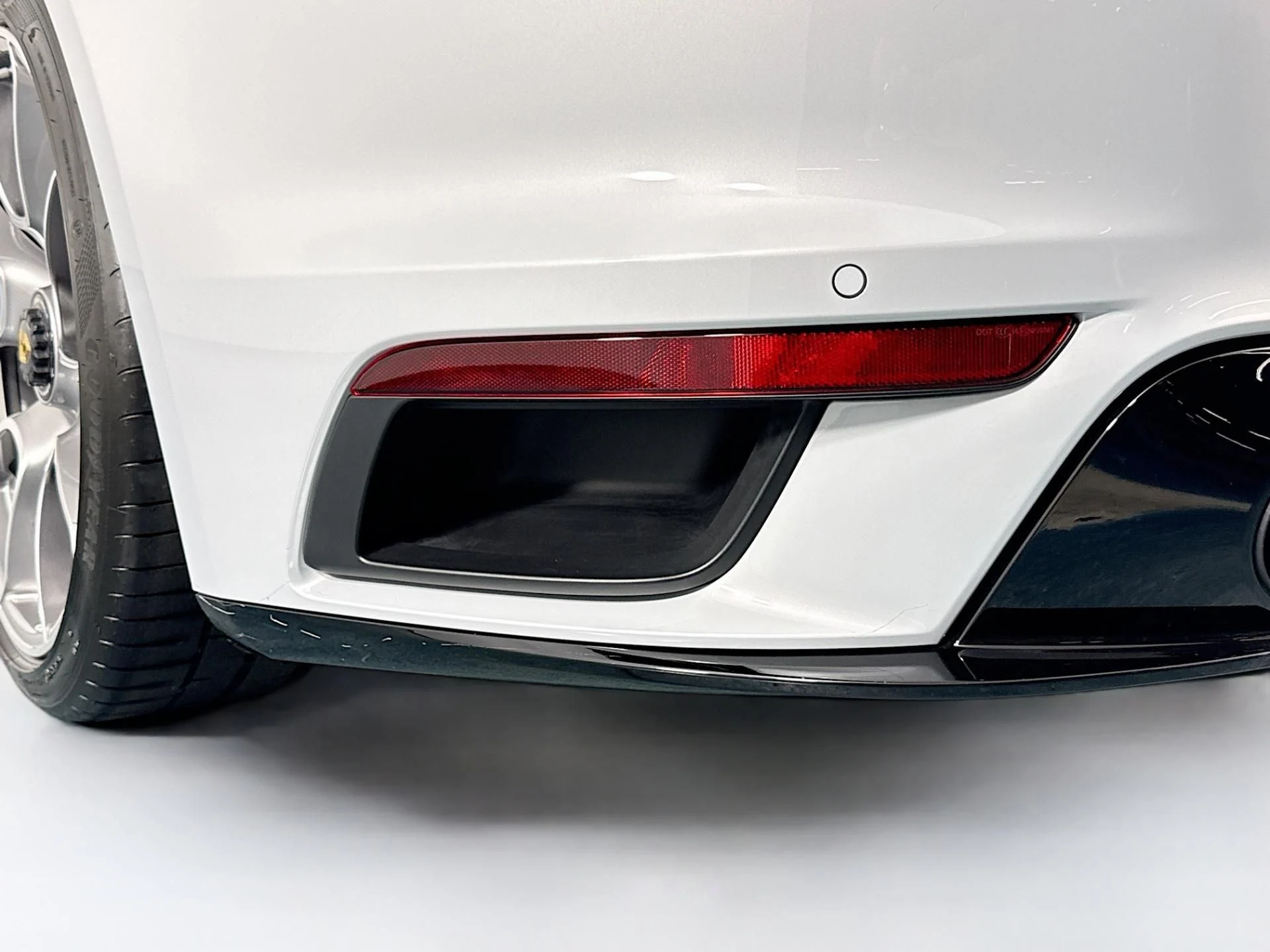 mph048_4178304348_Used_2025_Porsche_911_Turbo_S_1784676765_a17f1450d4