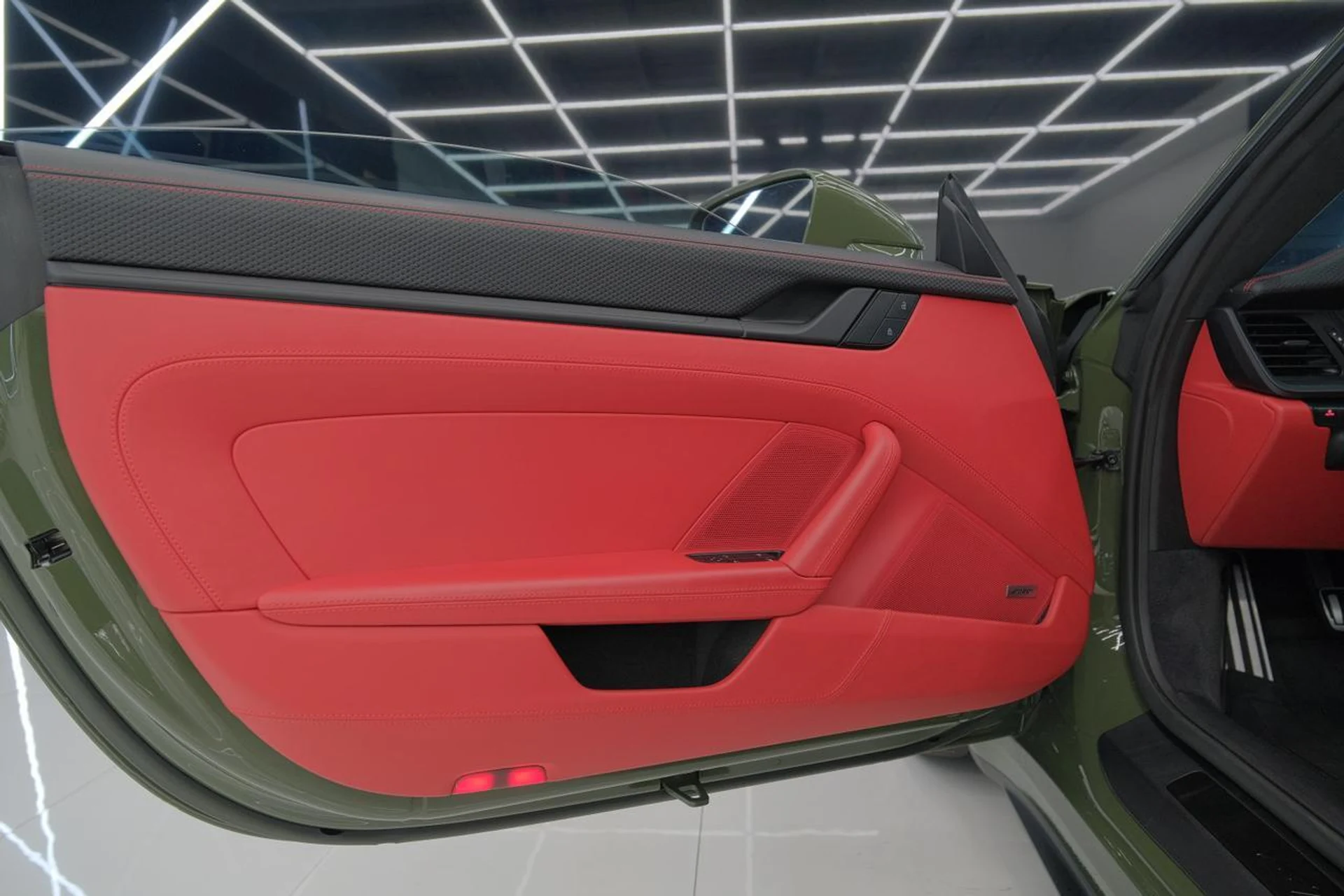 mph048_419688571_7146ddcbcfa526108711bf9eec385918_f4c86633a8