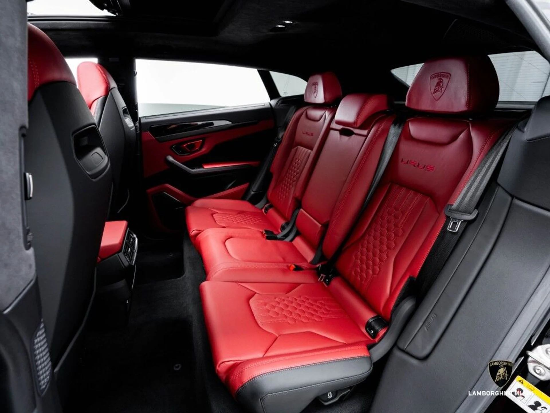 mph048_4212620849_4f25e4a39123d83500242e4b9e6854d5_39fa9244ba