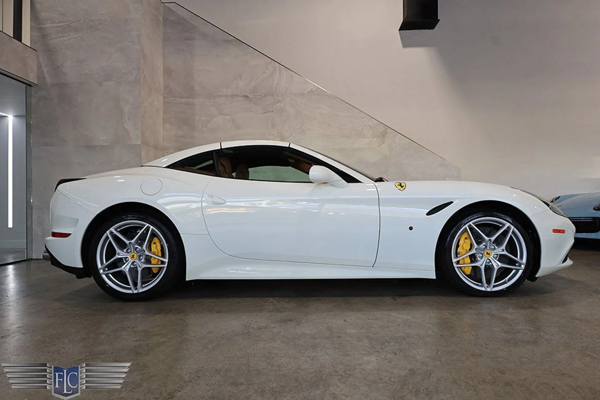 mph048_4238385265_used_2015_ferrari_california_t2drconvertible_9689_22995447_49_1024_41fb9c3c58