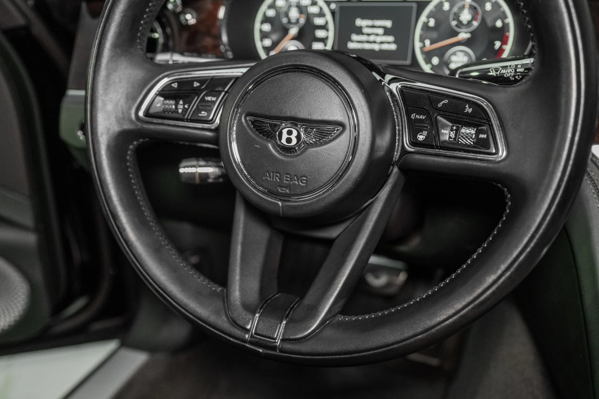 mph048_4239322450_Used_2022_Bentley_Flying_Spur_V8_1761057059_30dc3d4543
