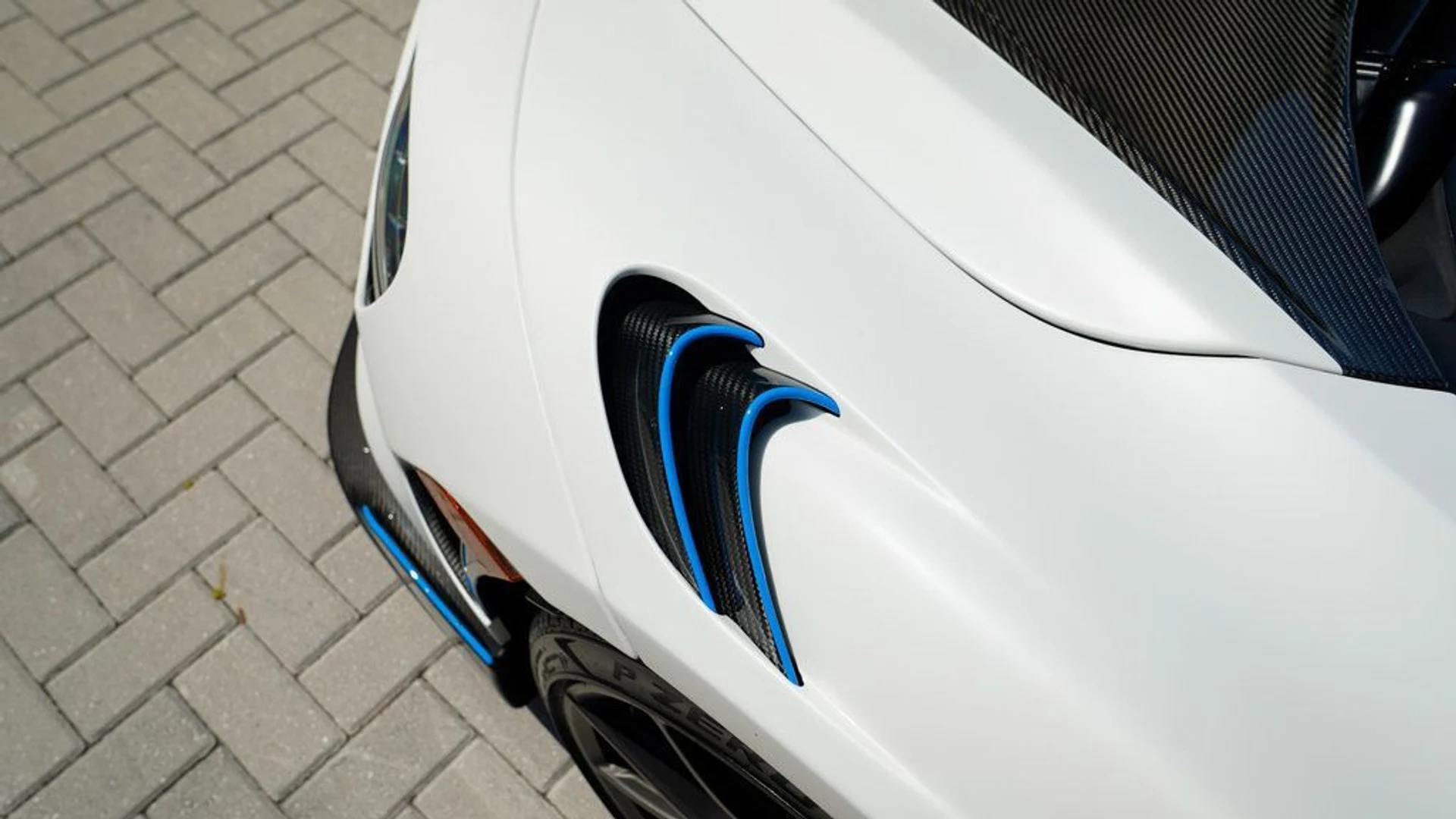 mph048_4244361132_used_2021_mclaren_765lt_coupe_14354_22828181_49_1024_95430c043a