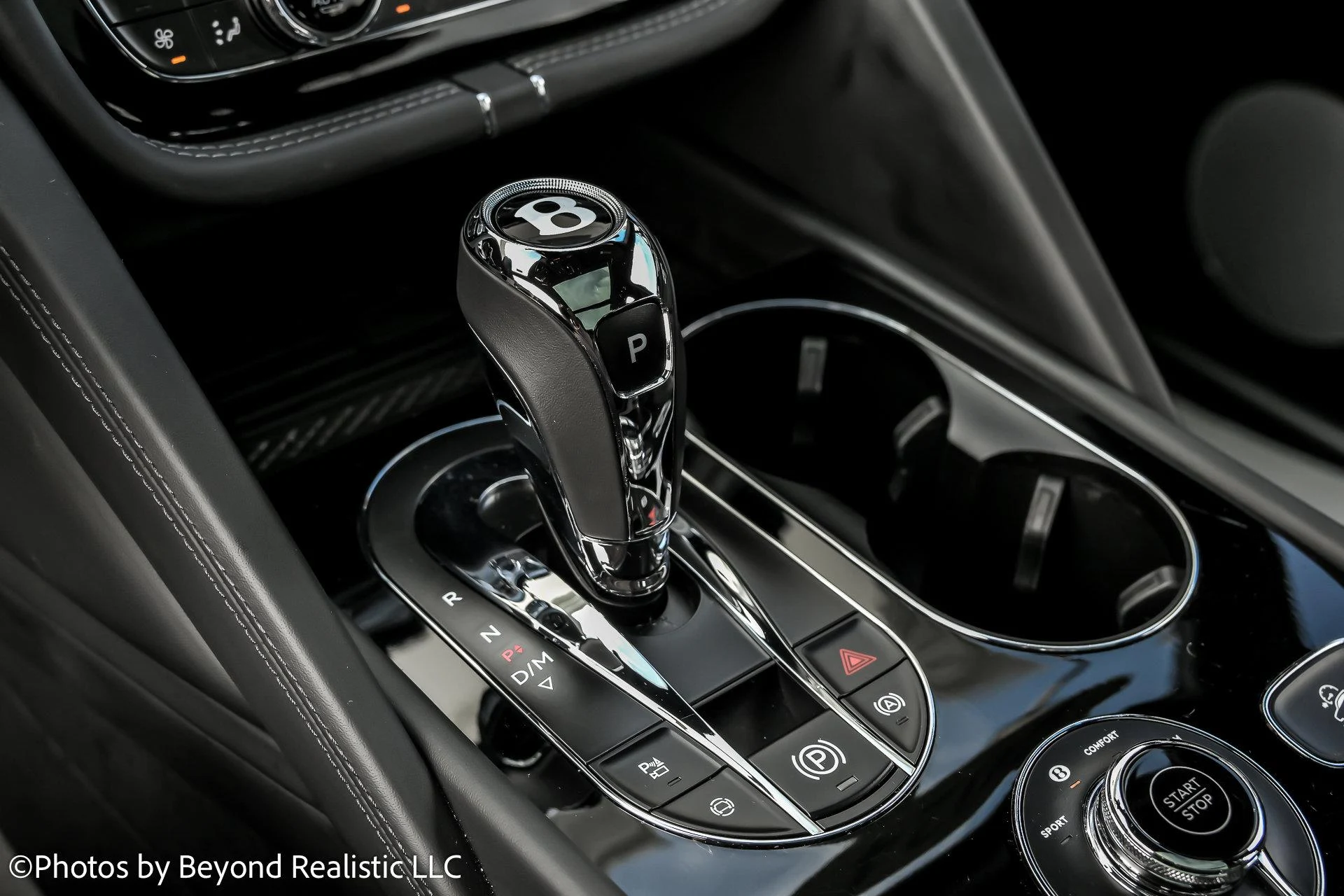 mph048_4269532613_Used_2024_Bentley_Bentayga_Hybrid_1759997603_6360db2880