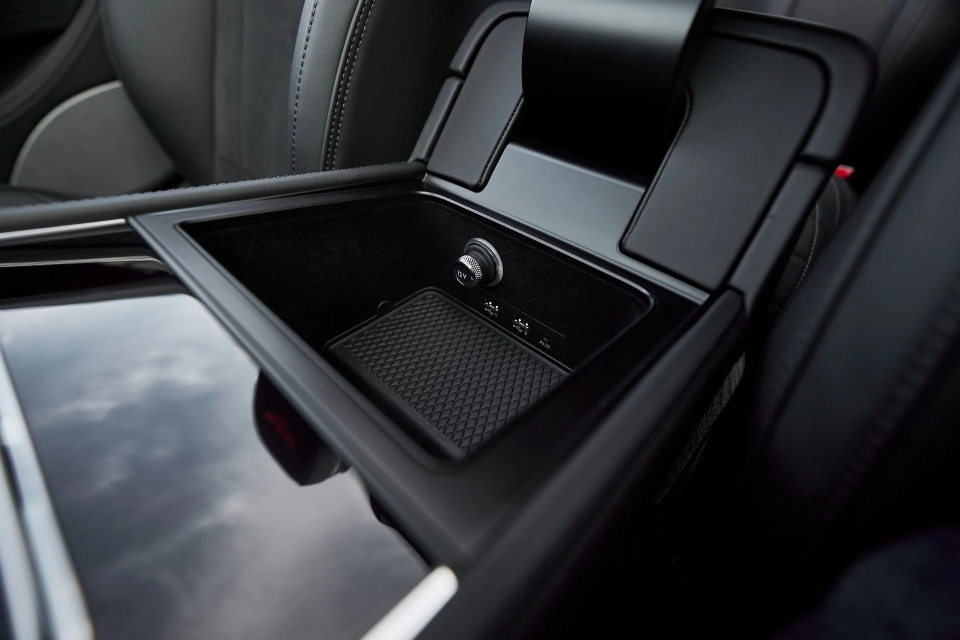 mph048_4276723768_Used_2024_Bentley_Continental_GT_V8_S_1764464419_c32e920ec2