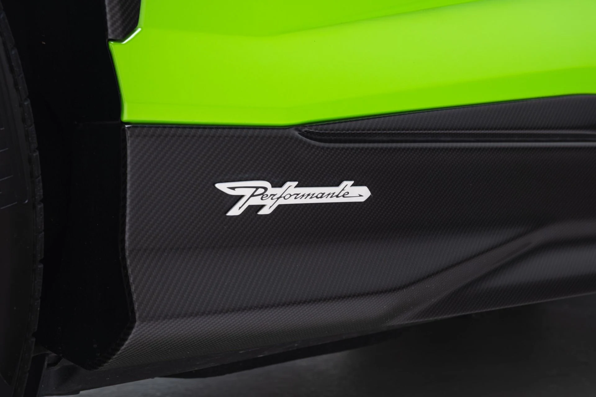 mph048_460439630_Used_2023_Lamborghini_Urus_Performante_1779121034_df6ce0567c